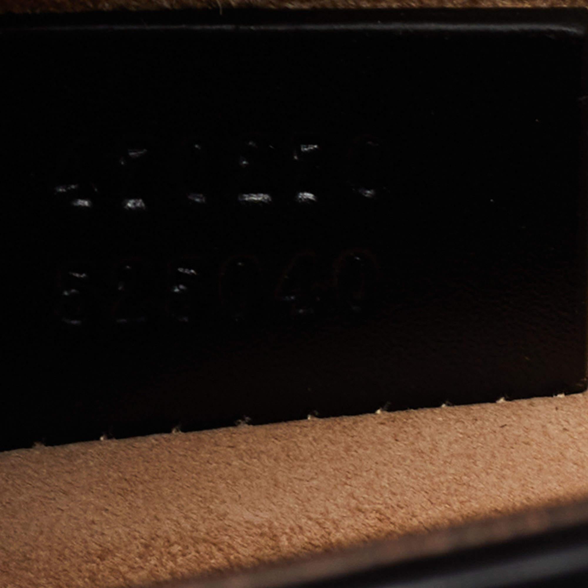 Gucci Black Leather Mini  Chain Sylvie Top Handle Bag For Sale at