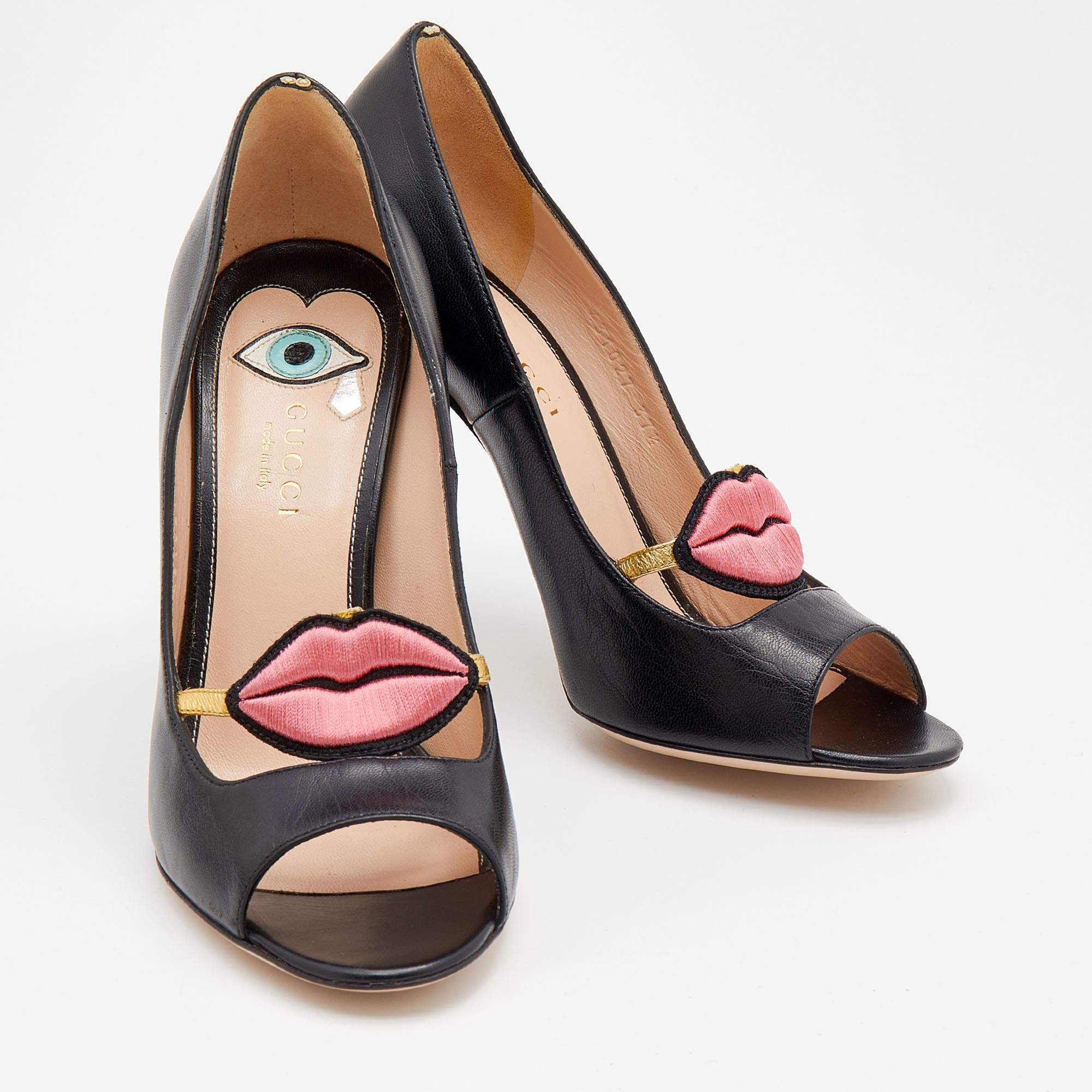 The playful and striking characteristics of this pair of Gucci pumps will make it a standout piece in your closet. Created from leather, it is made attractive with a lips motif on the front and an eye-like design on the insoles. The 11cm heels of