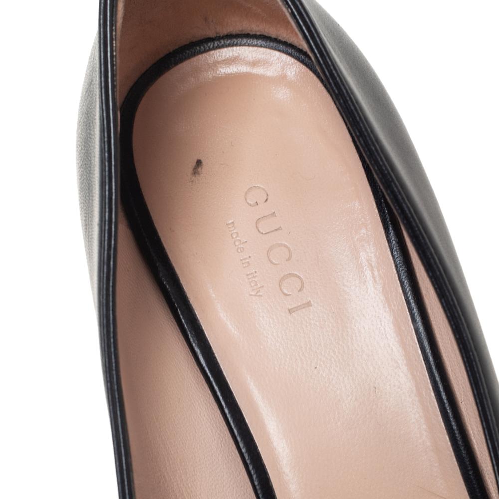 Gucci Black Leather Monogram Fringe Detail Mid-Heel Pumps Size 38 In Good Condition In Dubai, Al Qouz 2