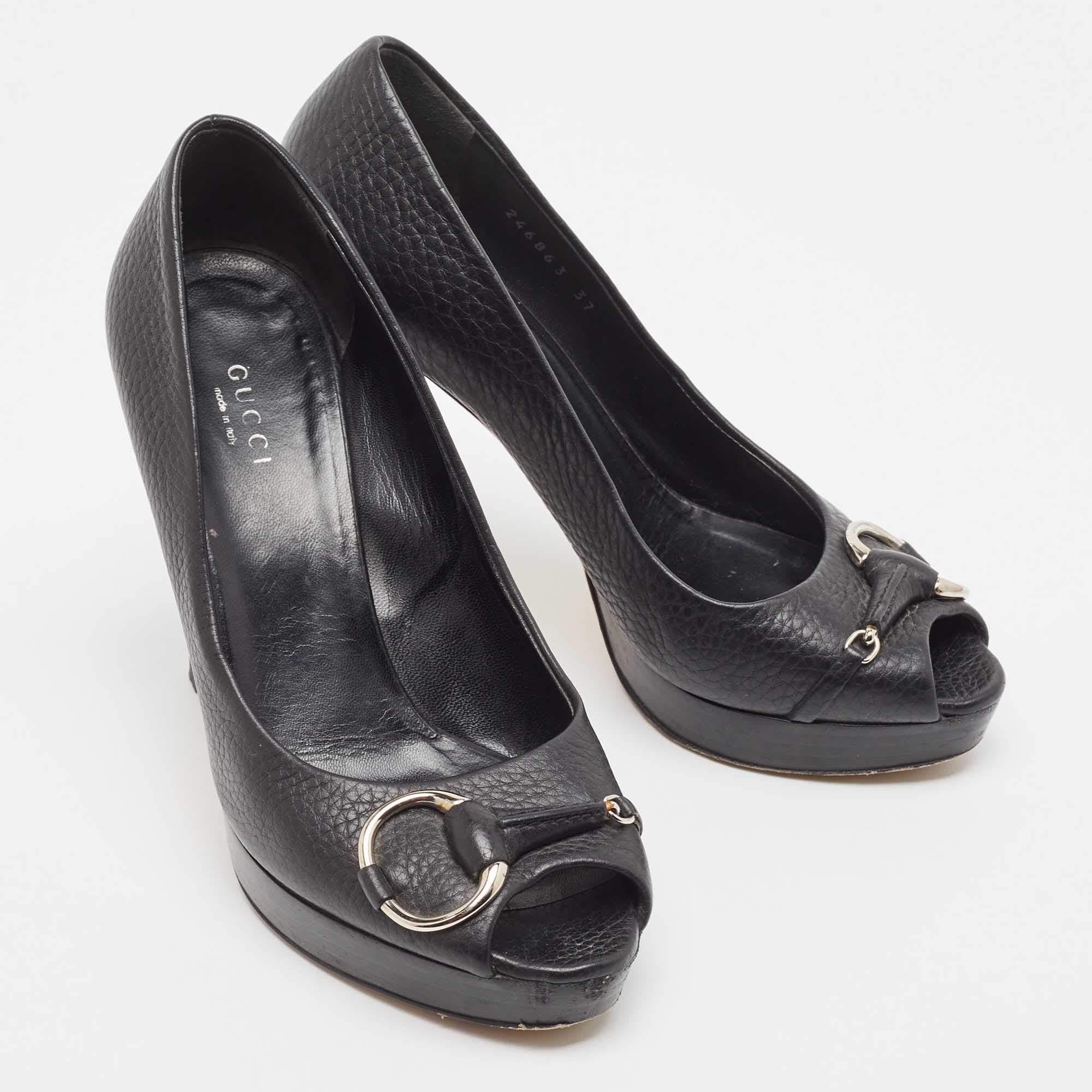 Women's Gucci Black Leather Peep Toe Pumps Size 37 For Sale
