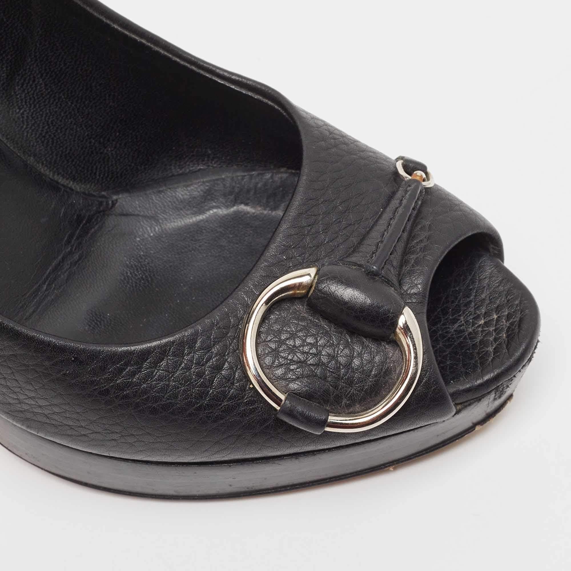 Gucci Black Leather Peep Toe Pumps Size 37 For Sale 3