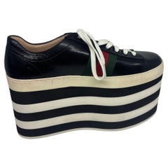 Gucci - Baskets à plateforme Peggy en cuir noir