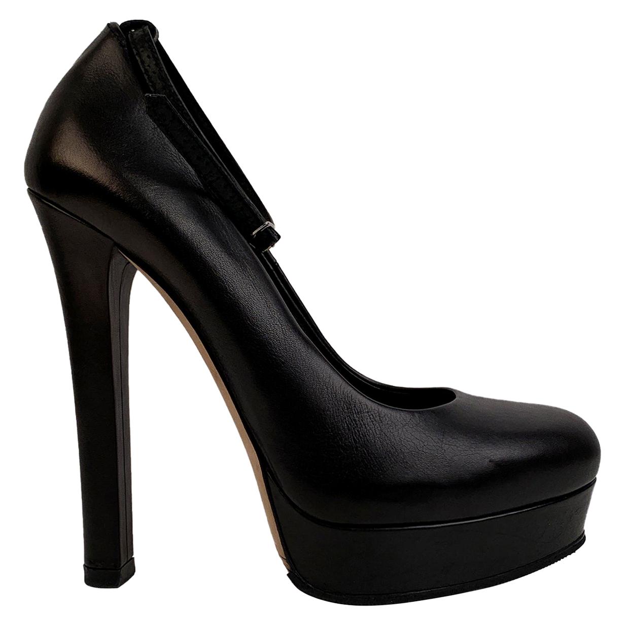 Gucci Black Leather Platform Pumps Heels with Ankle Strap Size 38.5