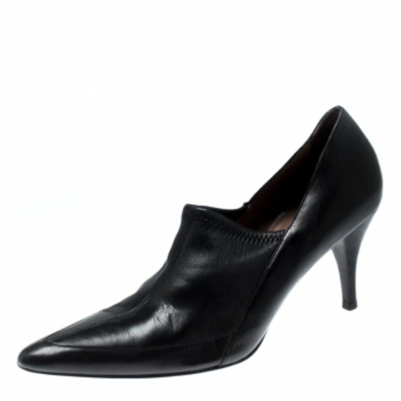 Gucci Pumps a punta in pelle nera taglia 38 in vendita 2