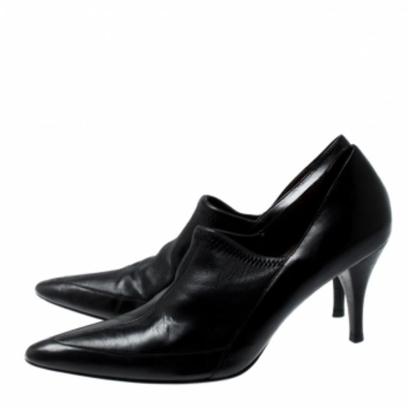 Gucci Pumps a punta in pelle nera taglia 38 in vendita 3