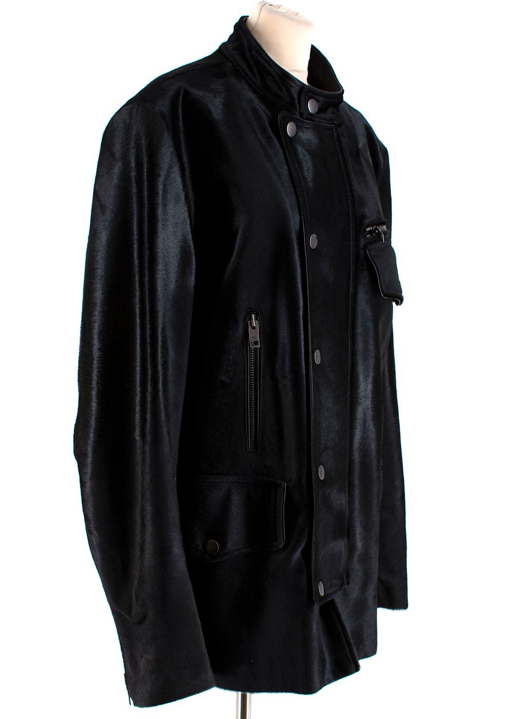 Gucci Black Leather and Pony Hair Coat

Motorcycle style jacket
Fully lined with cotton and cupro
Interior and Exterior Pockets
Zip and clasped 
Dry Clean Only
Made in Italy

Measurements are taken laying flat, seam to seam. 
50cm shoulders
52cm