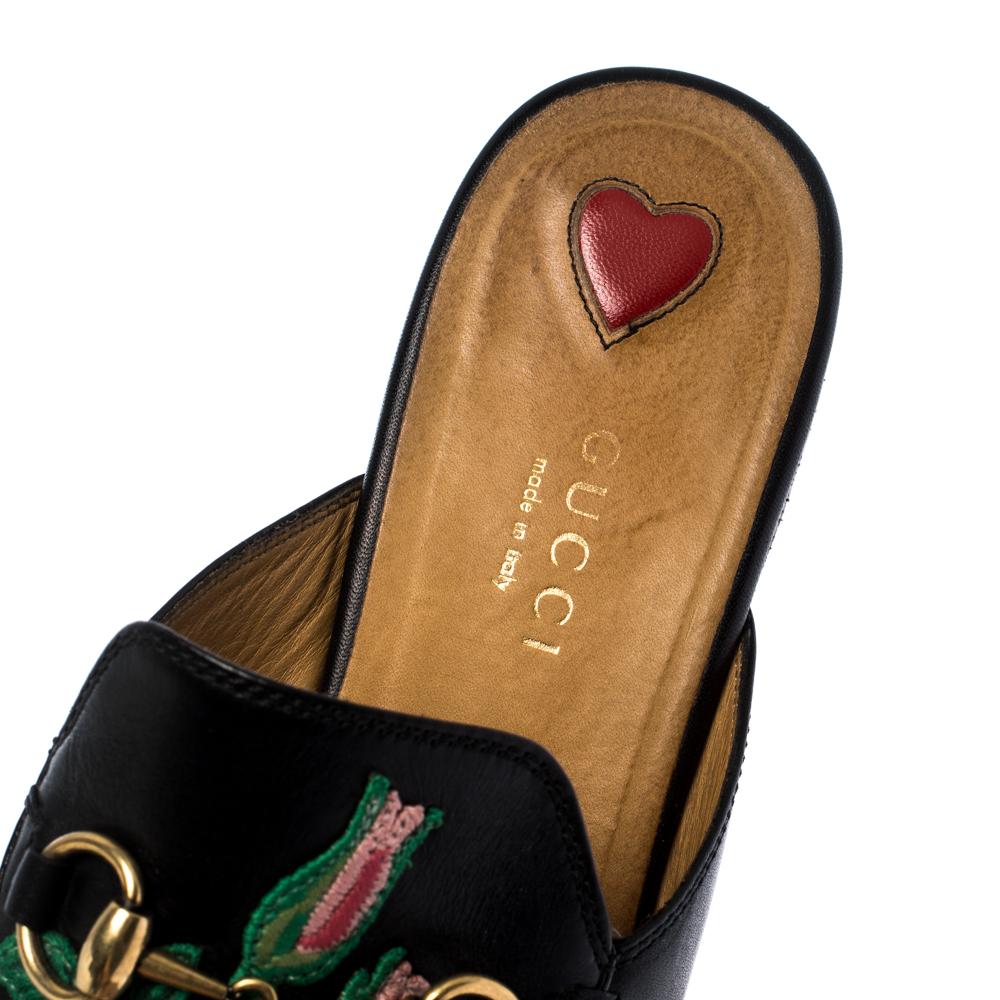 Gucci Black Leather Princetown Flower Embroidered Flat Mules Size 36 In Good Condition In Dubai, Al Qouz 2