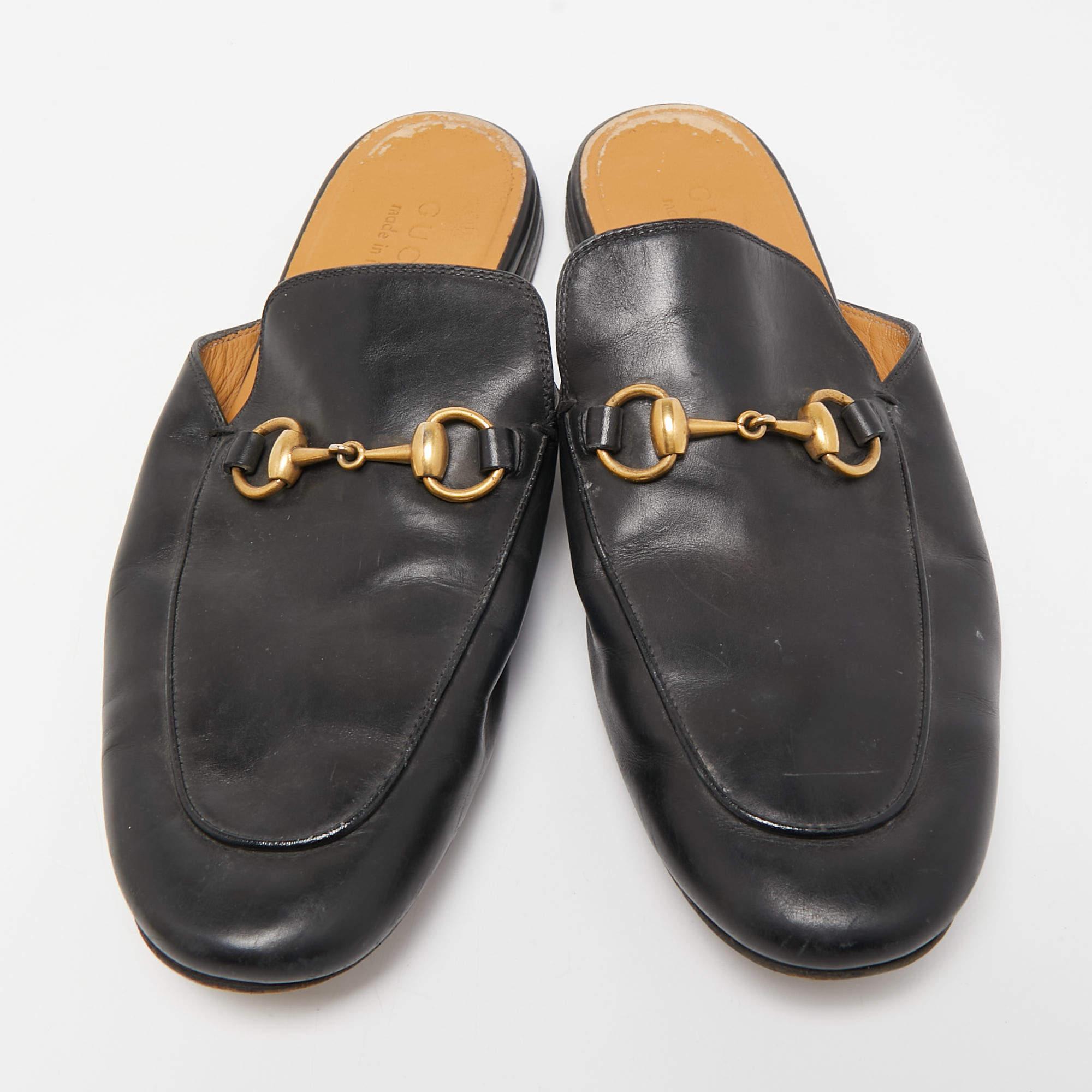These Gucci Princetown mules signify luxury and practicality. An ultimate favorite of style enthusiasts, the Princetown's silhouette has the luxe touch of the Horsebit motif on the uppers. This pair comes made from leather.

