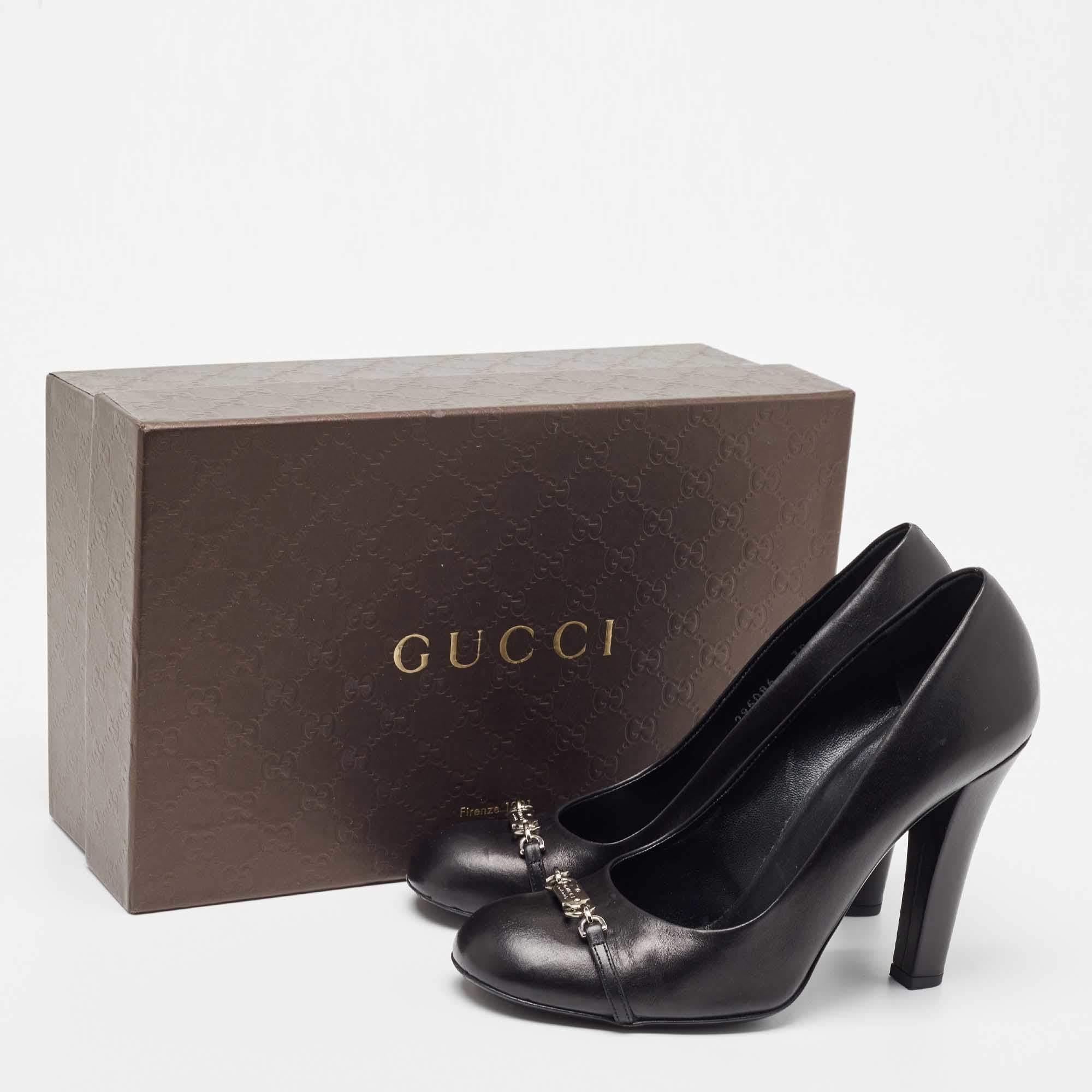Gucci Black Leather Round Toe Pumps Size 39 For Sale 3