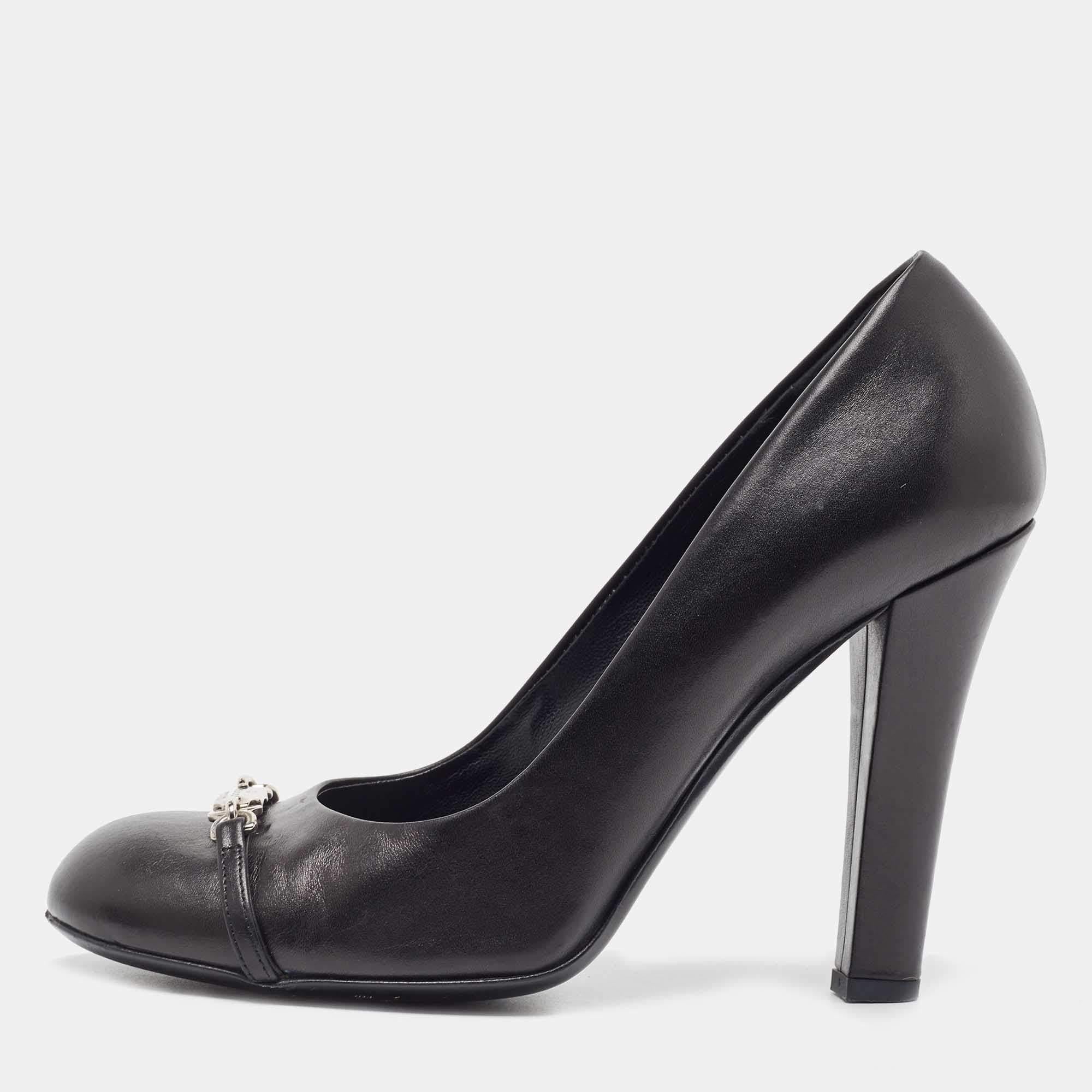 Gucci Black Leather Round Toe Pumps Size 39 For Sale