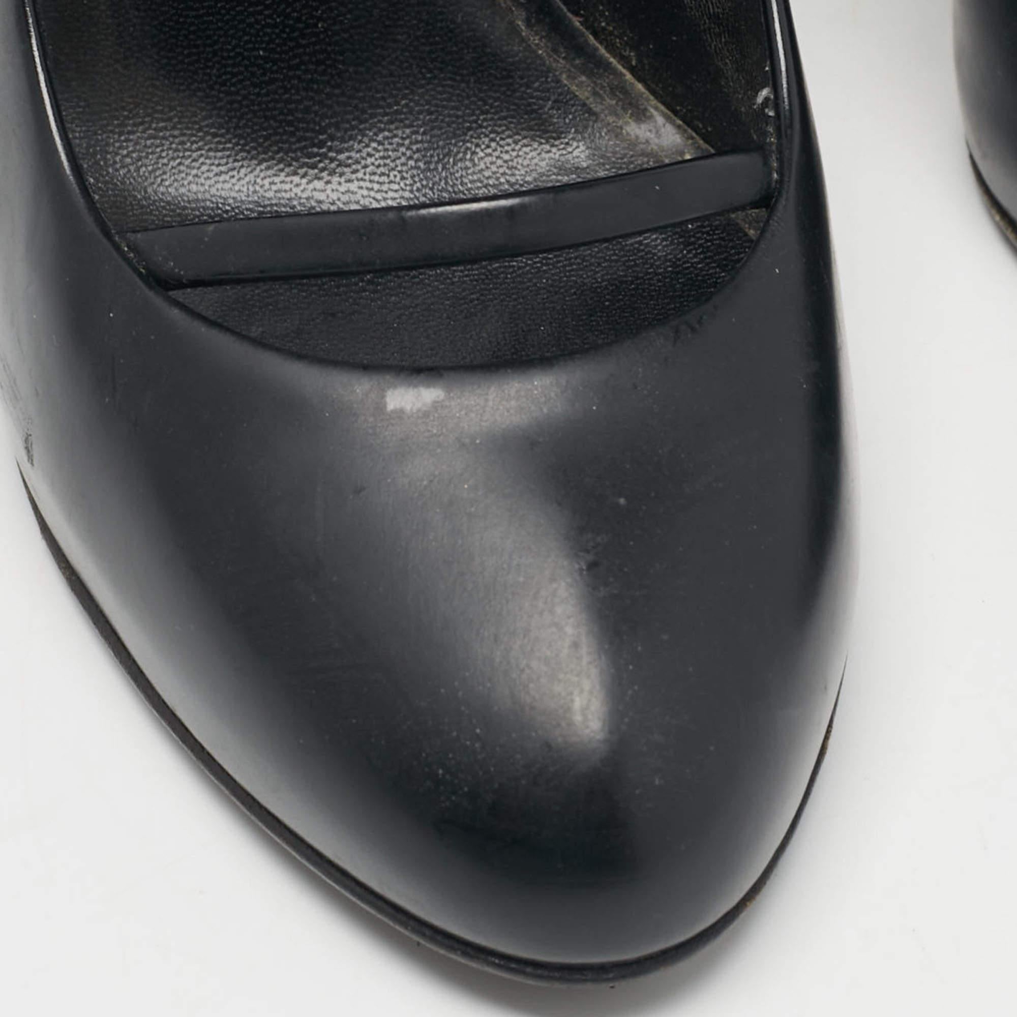 Gucci, pelle nera, punta tonda, pompe taglia 36.5 in vendita 2