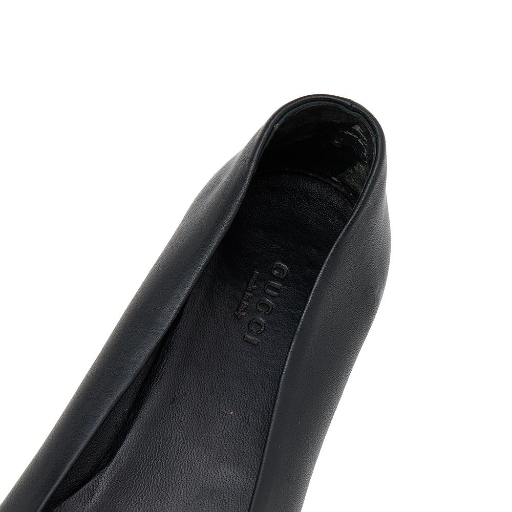 Gucci Black Leather Sachalin Buckle Detail Ballet Flats Size 38 2