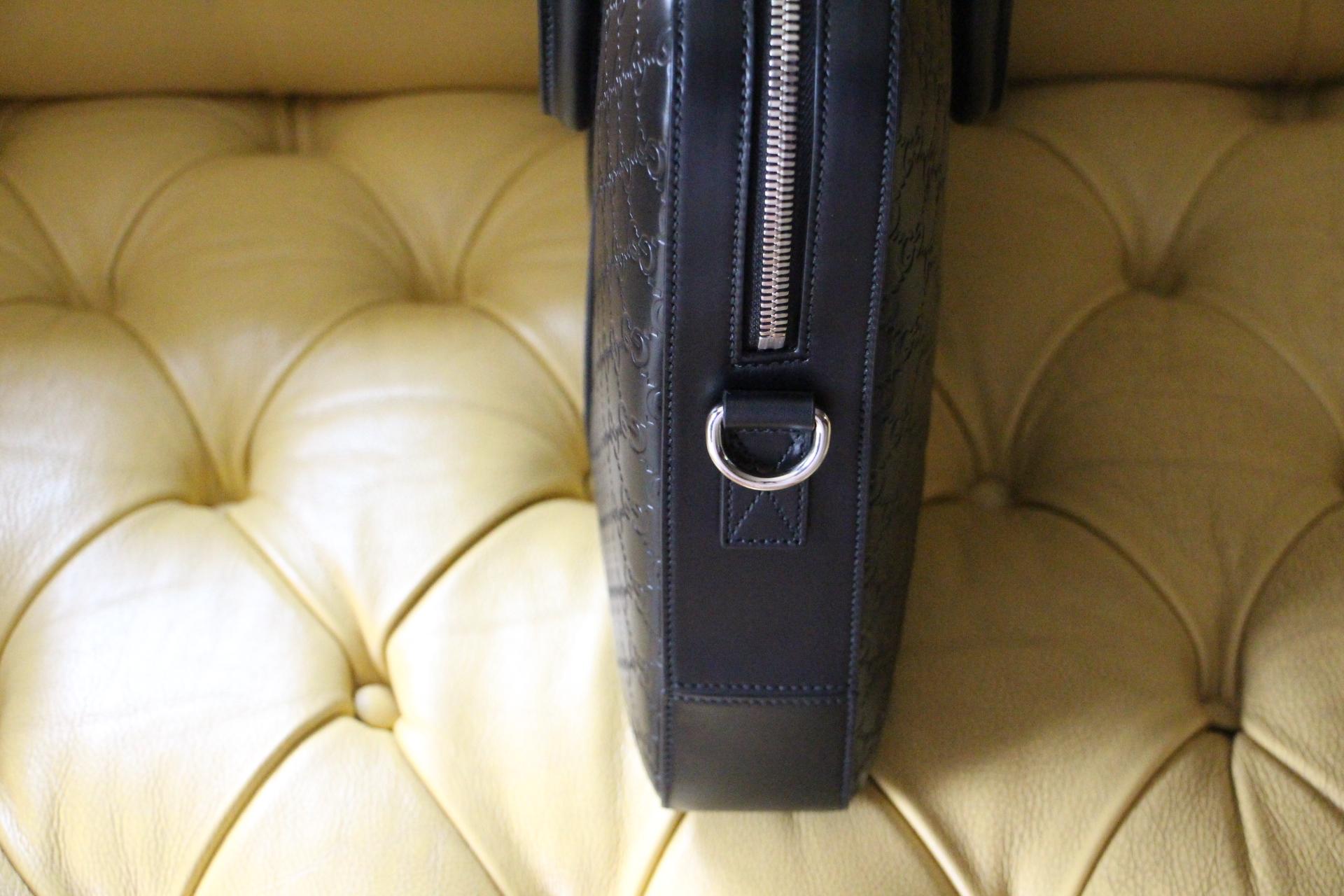 Contemporary Gucci Black Leather Signature Bag , Gucci Signature Briefcase