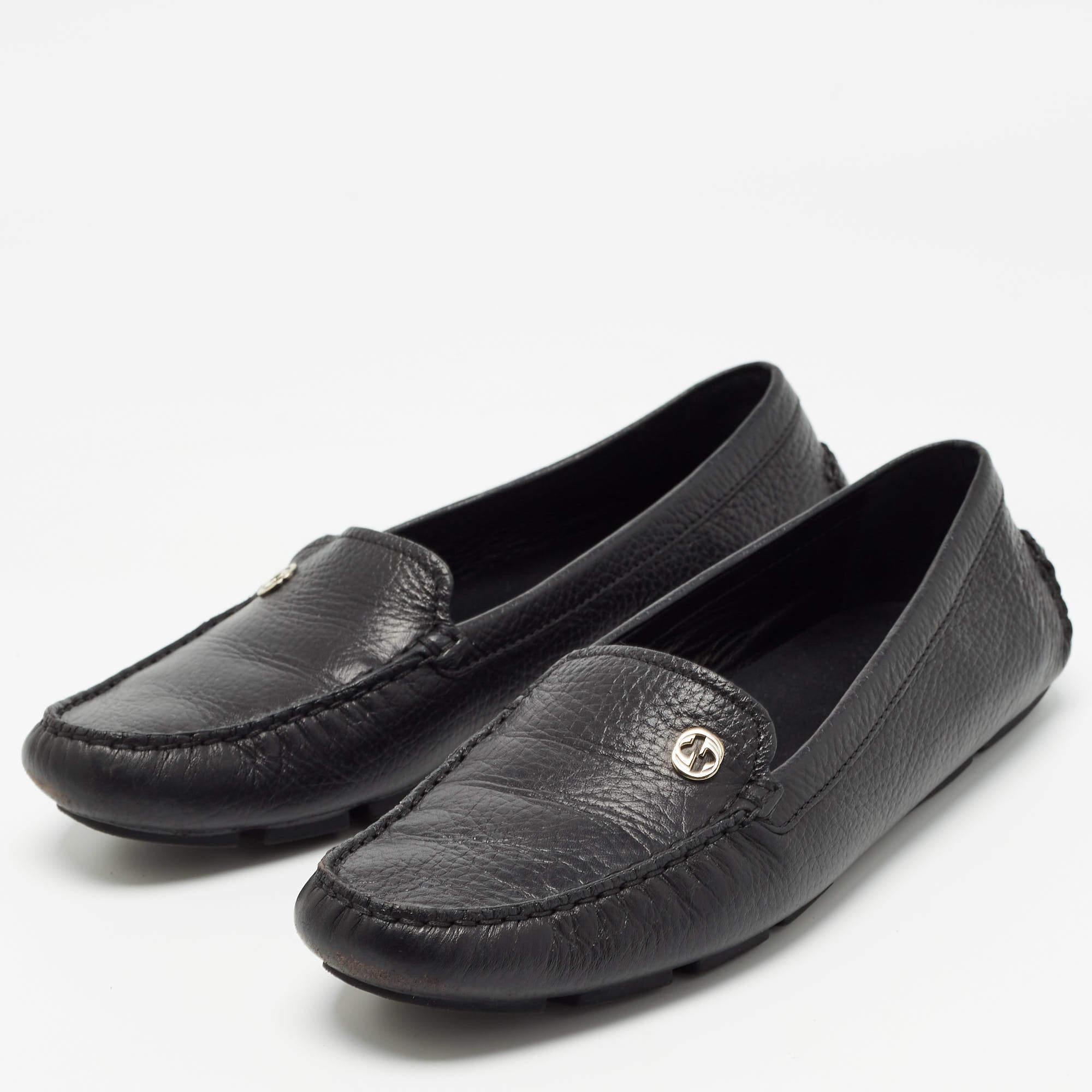 Gucci Slip On Loafers aus schwarzem Leder, Größe 39 im Angebot 4