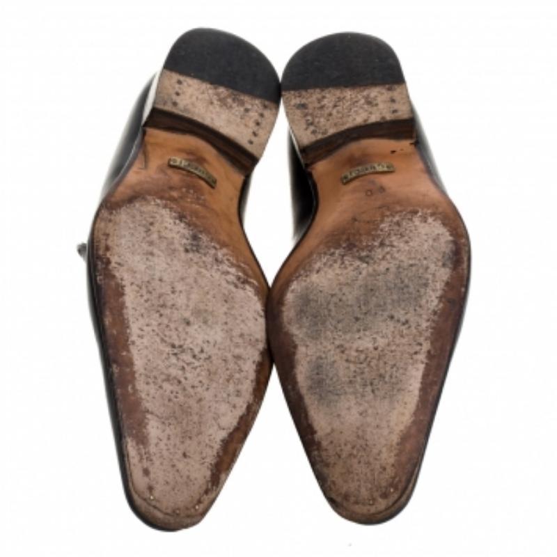 Gucci Black Leather Slip On Loafers Size 43 In Good Condition For Sale In Dubai, Al Qouz 2