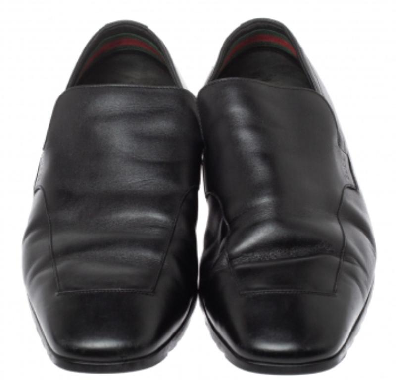 Gucci Black Leather Slip On Loafers Size 43.5 In Fair Condition For Sale In Dubai, Al Qouz 2
