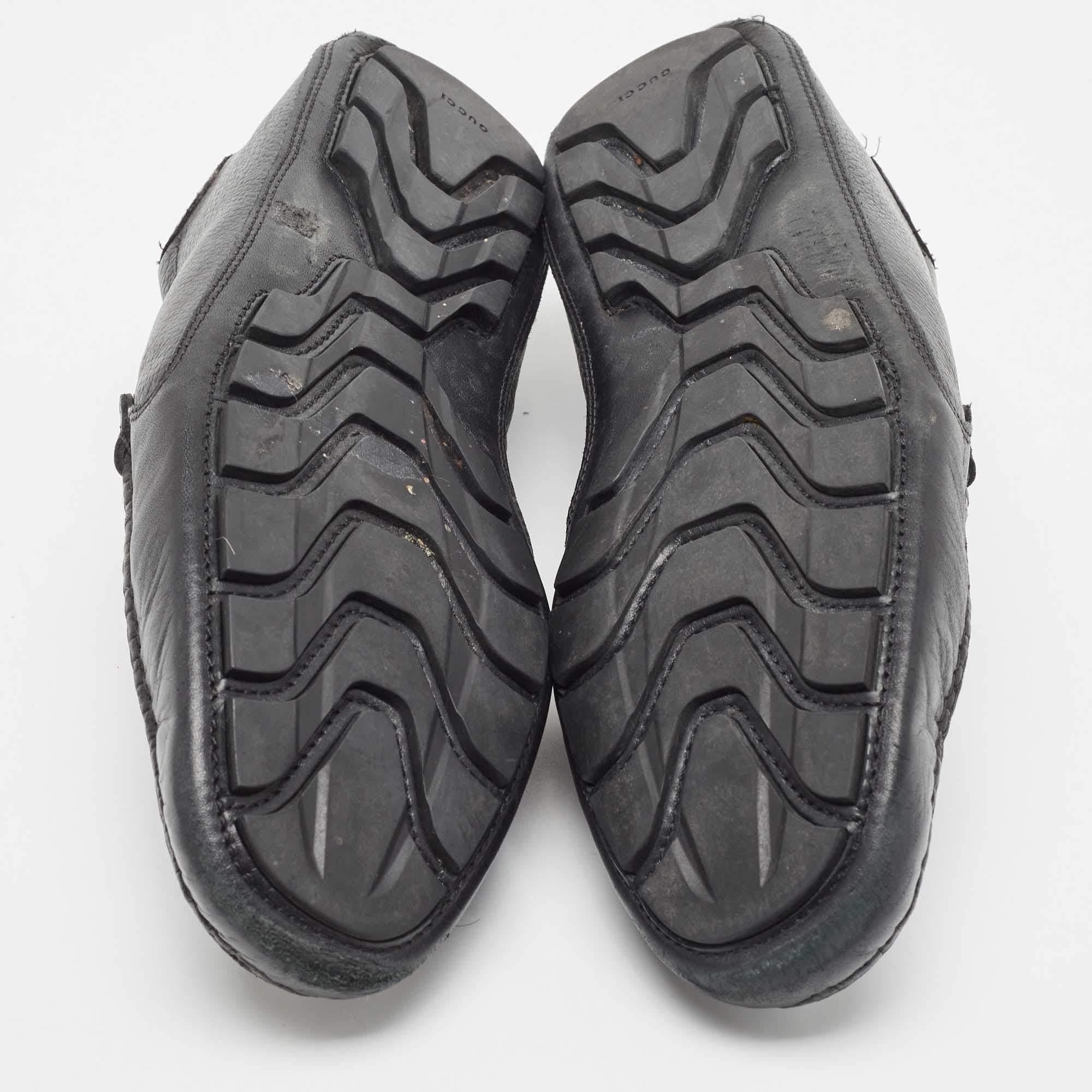 Gucci Slip On Loafers aus schwarzem Leder, Größe 44.5 im Angebot 1