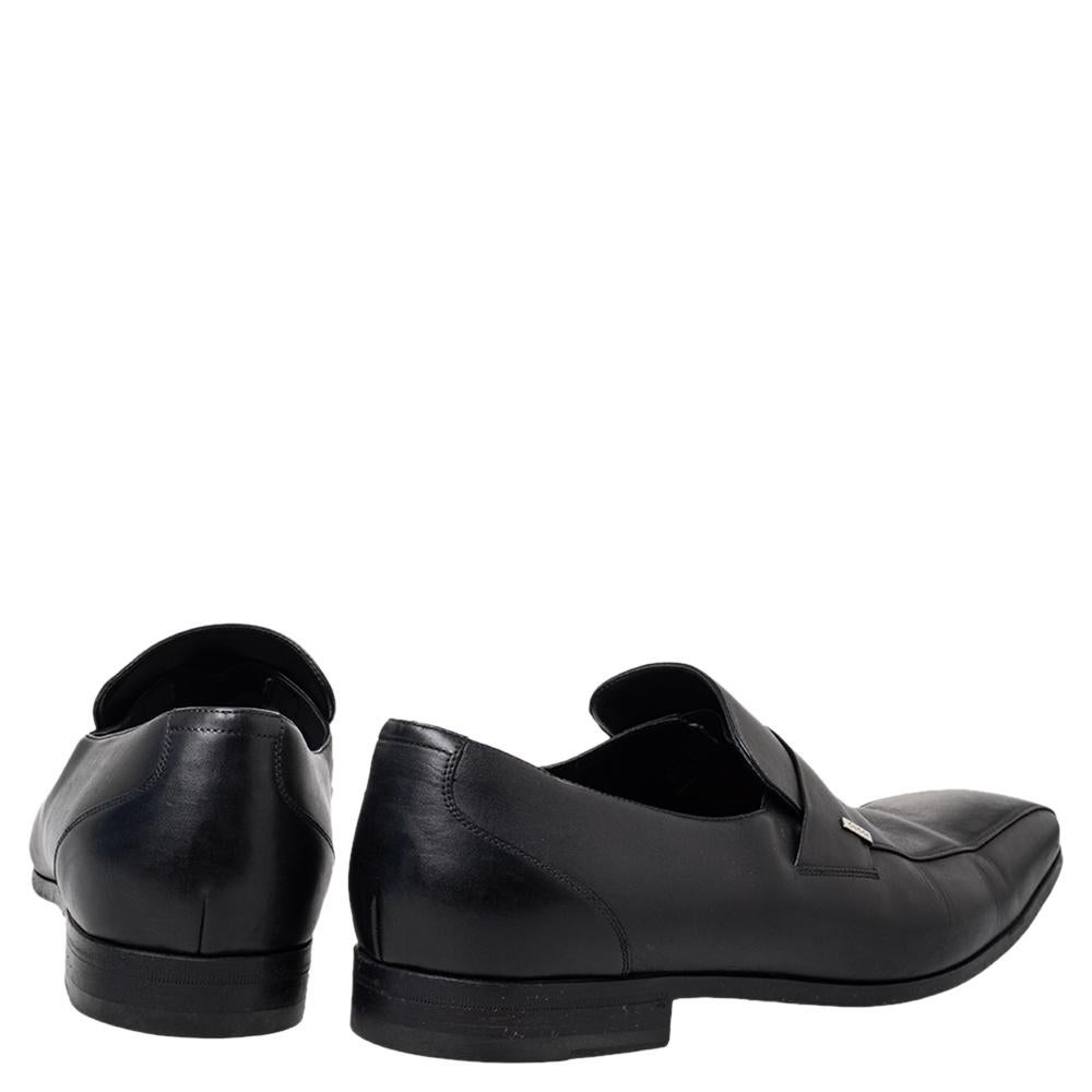 Gucci Black Leather Slip On Loafers Size 45 In Good Condition For Sale In Dubai, Al Qouz 2