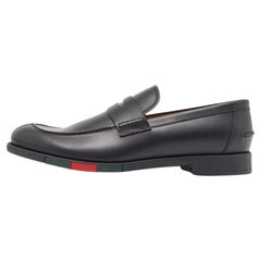 Gucci Slip On Loafers aus schwarzem Leder, Größe 49.5