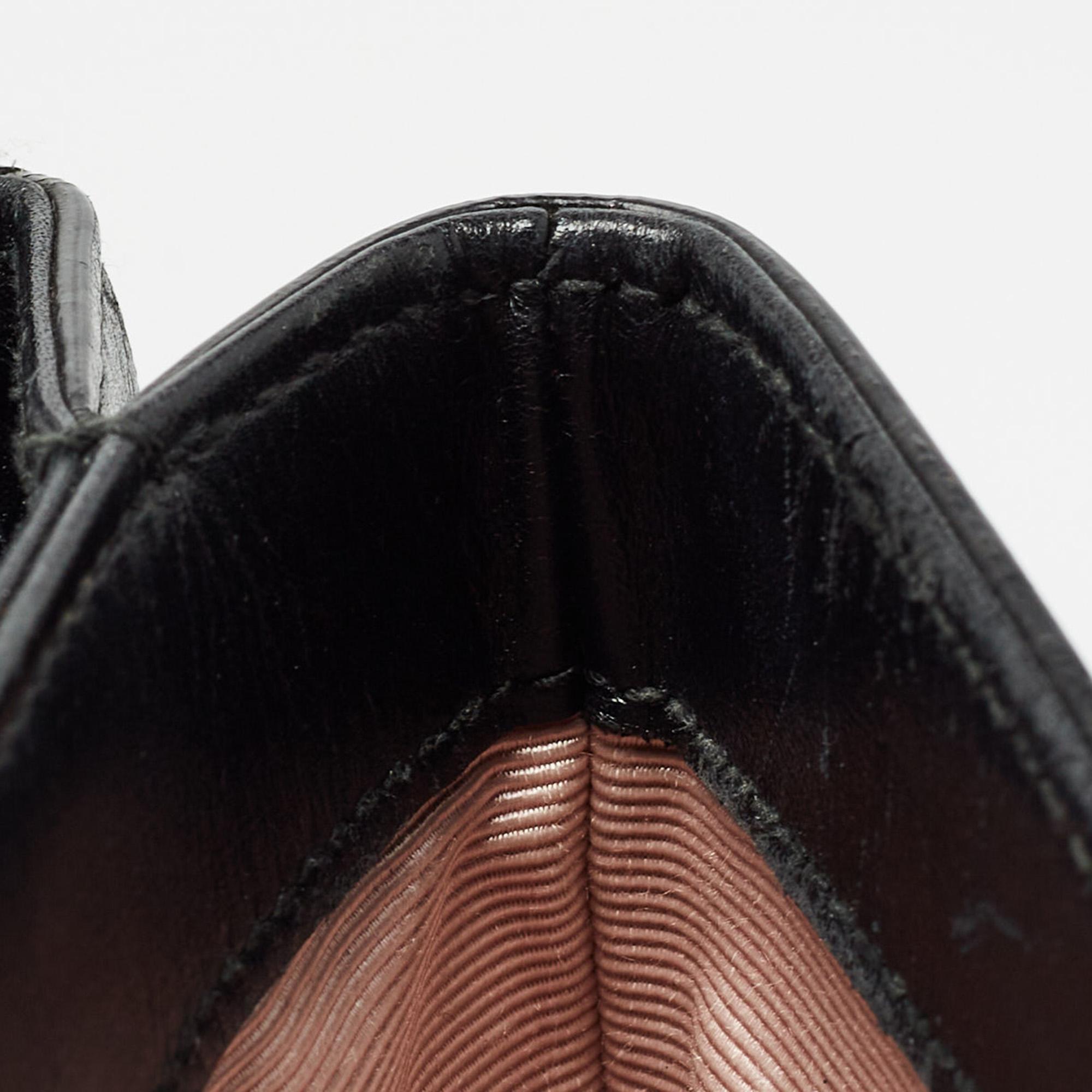 Gucci Kleine Arli Umhängetasche aus schwarzem Leder im Angebot 16