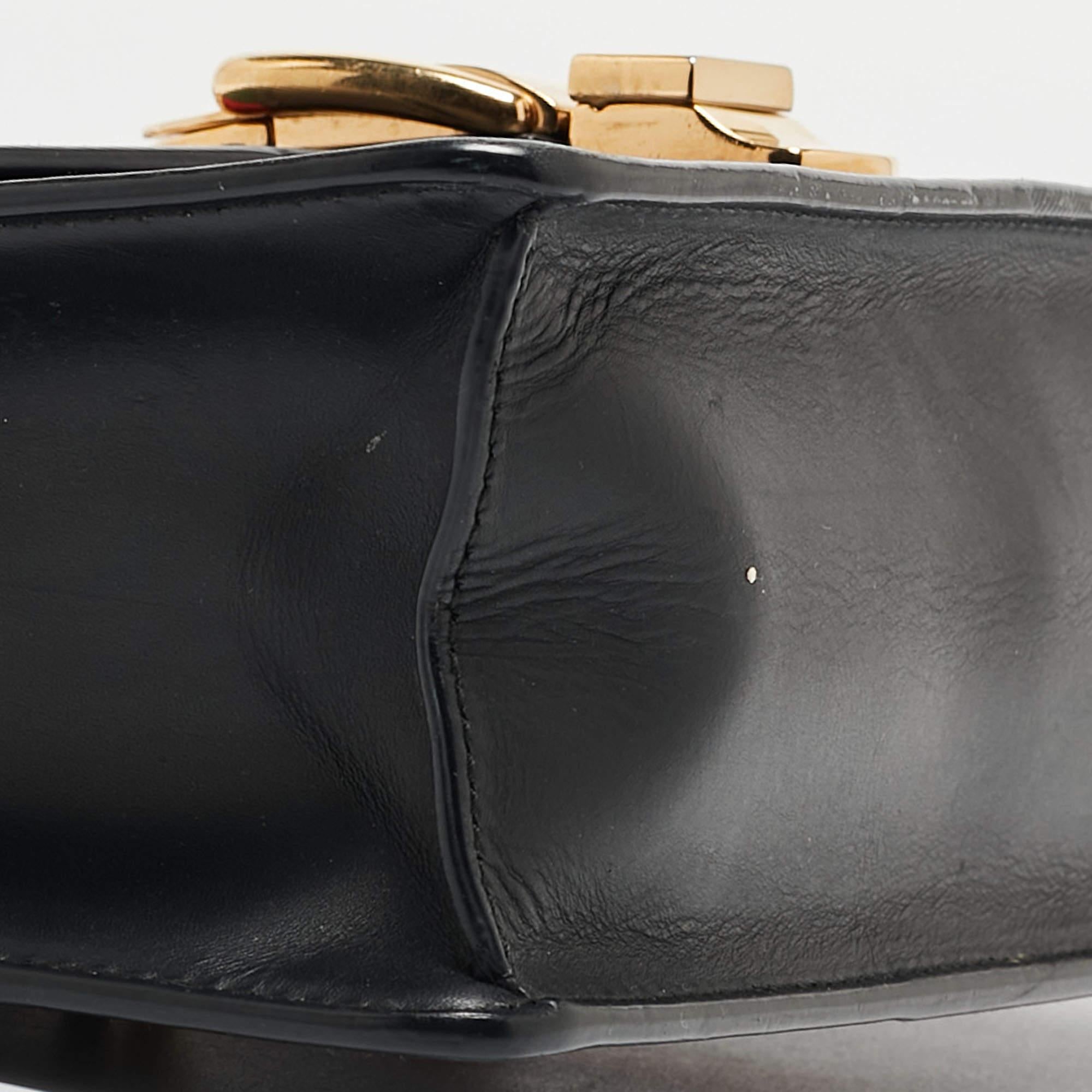 Gucci Black Leather Small Sylvie Shoulder Bag In Good Condition In Dubai, Al Qouz 2