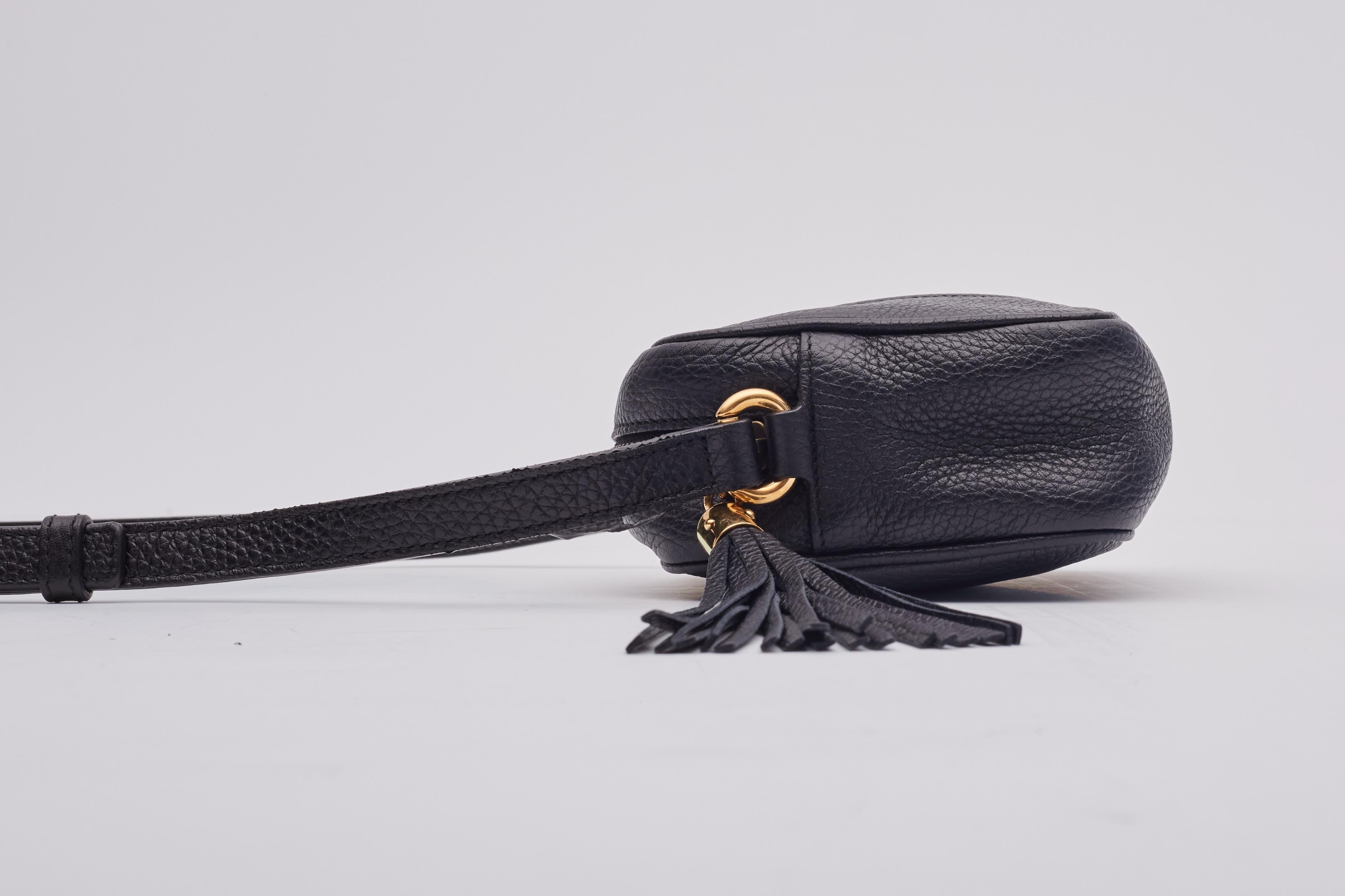 Gucci Black Leather Soho Disco Camera Bag Mini For Sale 1