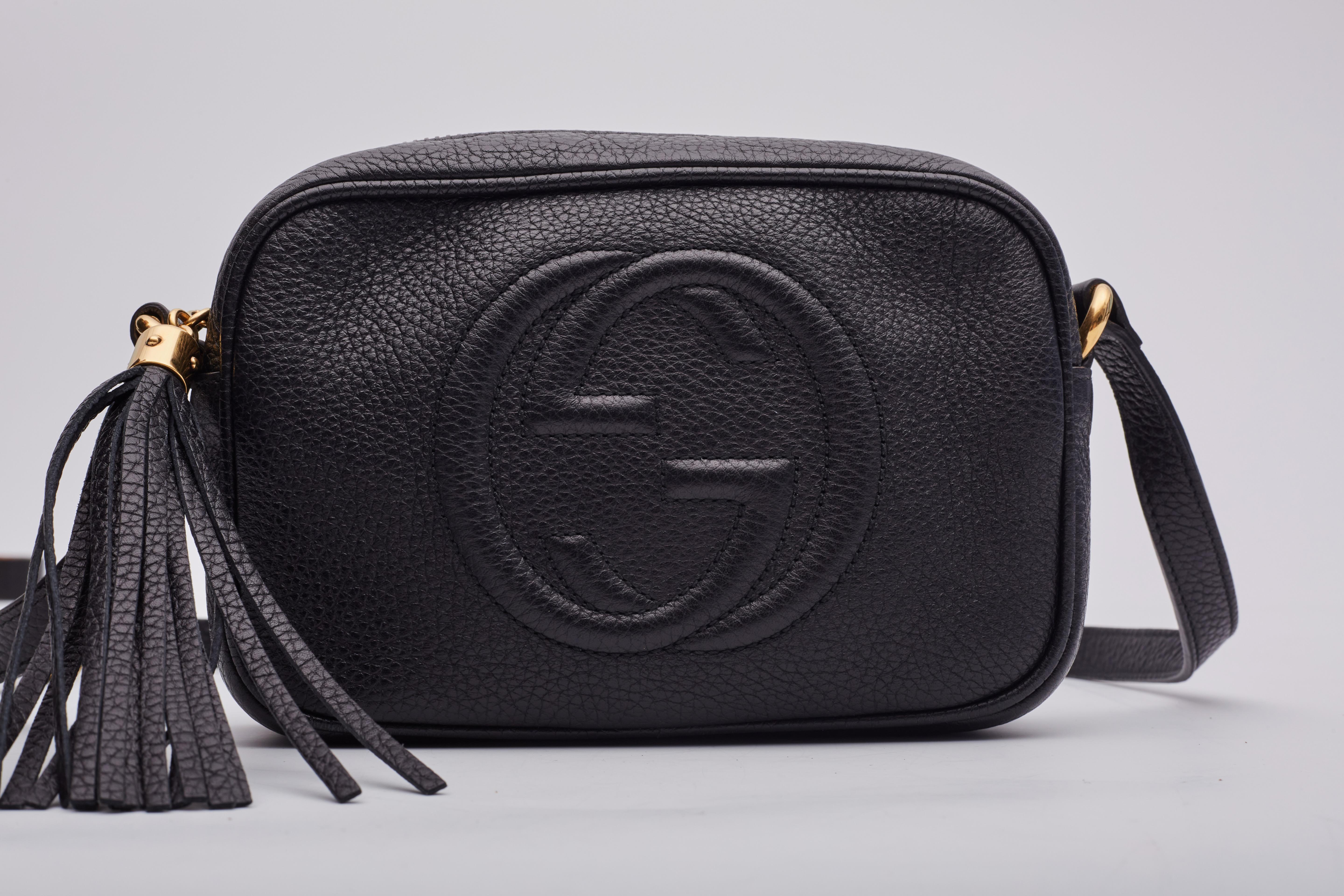 Gucci Black Leather Soho Disco Camera Bag Mini For Sale 2