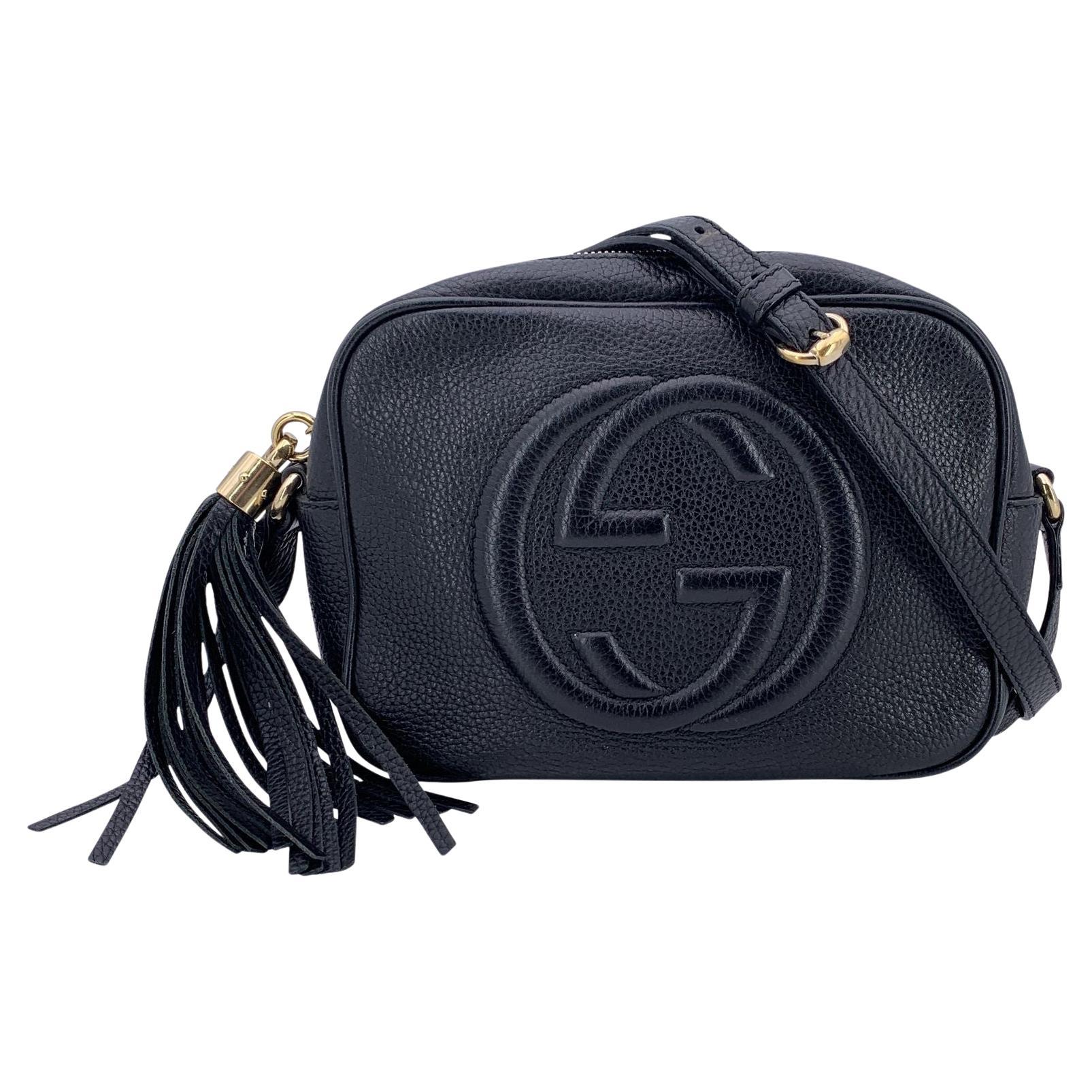 Gucci - Petit sac à bandoulière en cuir noir avec logo GG SOHO