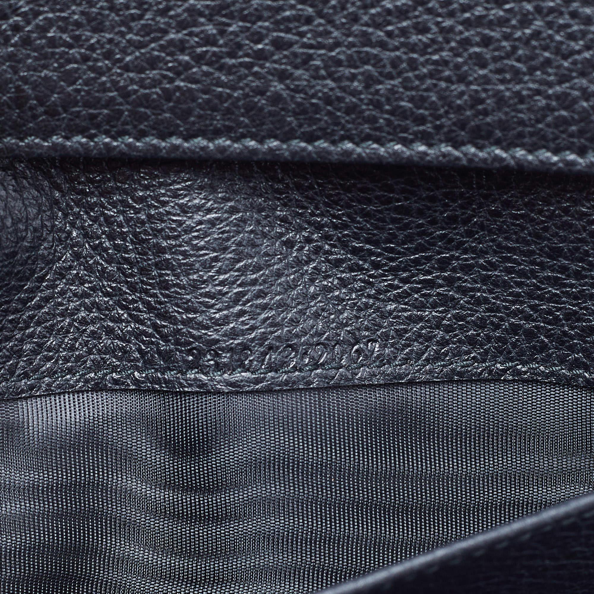 Gucci - Portefeuille continental clouté en cuir noir SOHO en vente 7