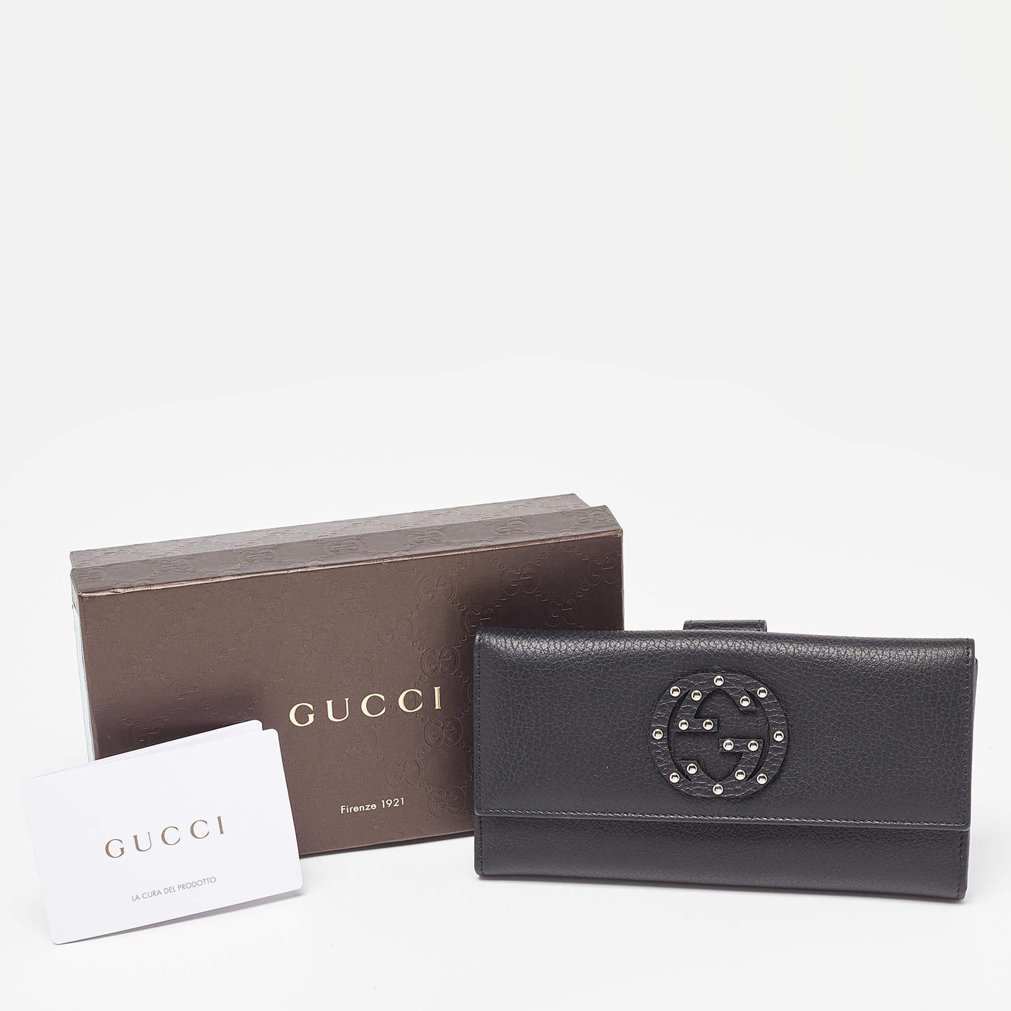 Gucci - Portefeuille continental clouté en cuir noir SOHO en vente 9
