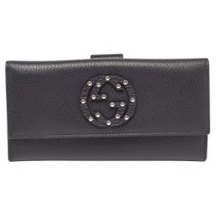 Gucci Soho kontinentales Portemonnaie aus schwarzem Leder mit Nieten