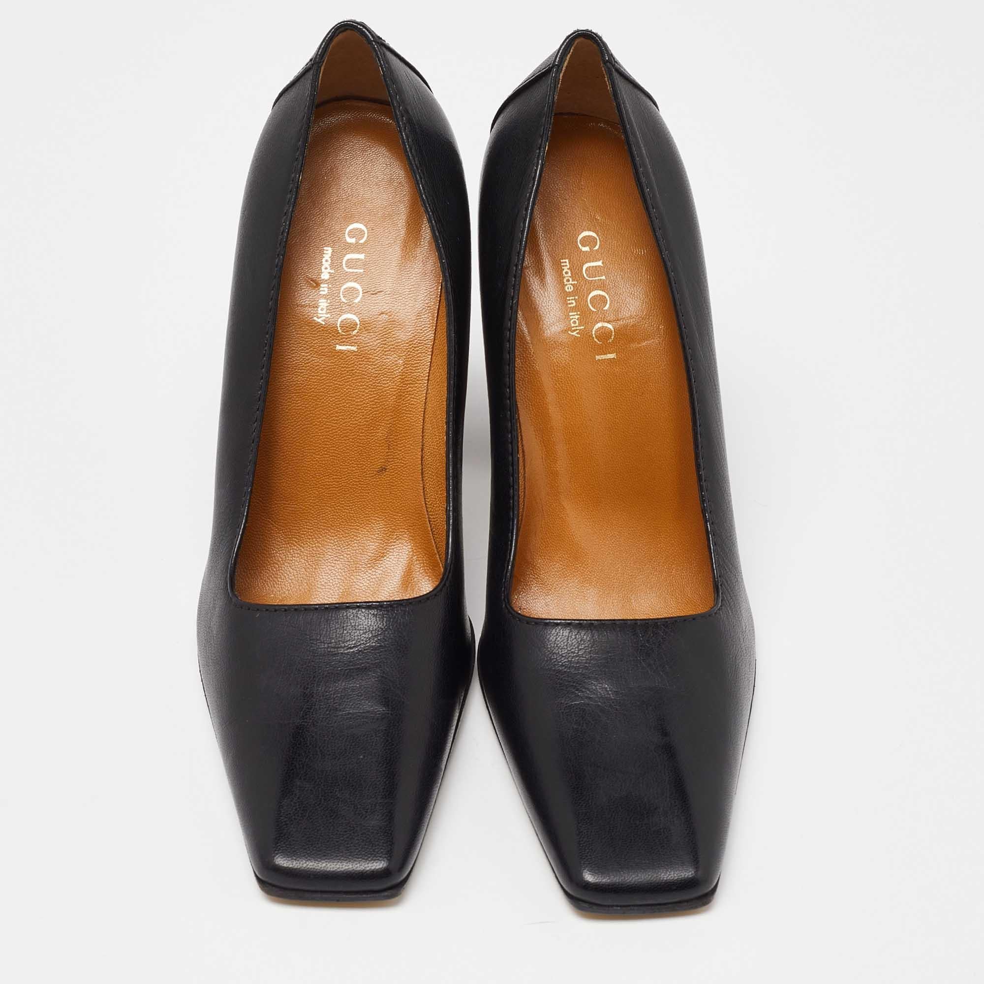 Gucci Schwarze Leder Sqaure Toe Block Heel Pumps mit Absatz aus Leder Größe 38 im Zustand „Gut“ im Angebot in Dubai, Al Qouz 2