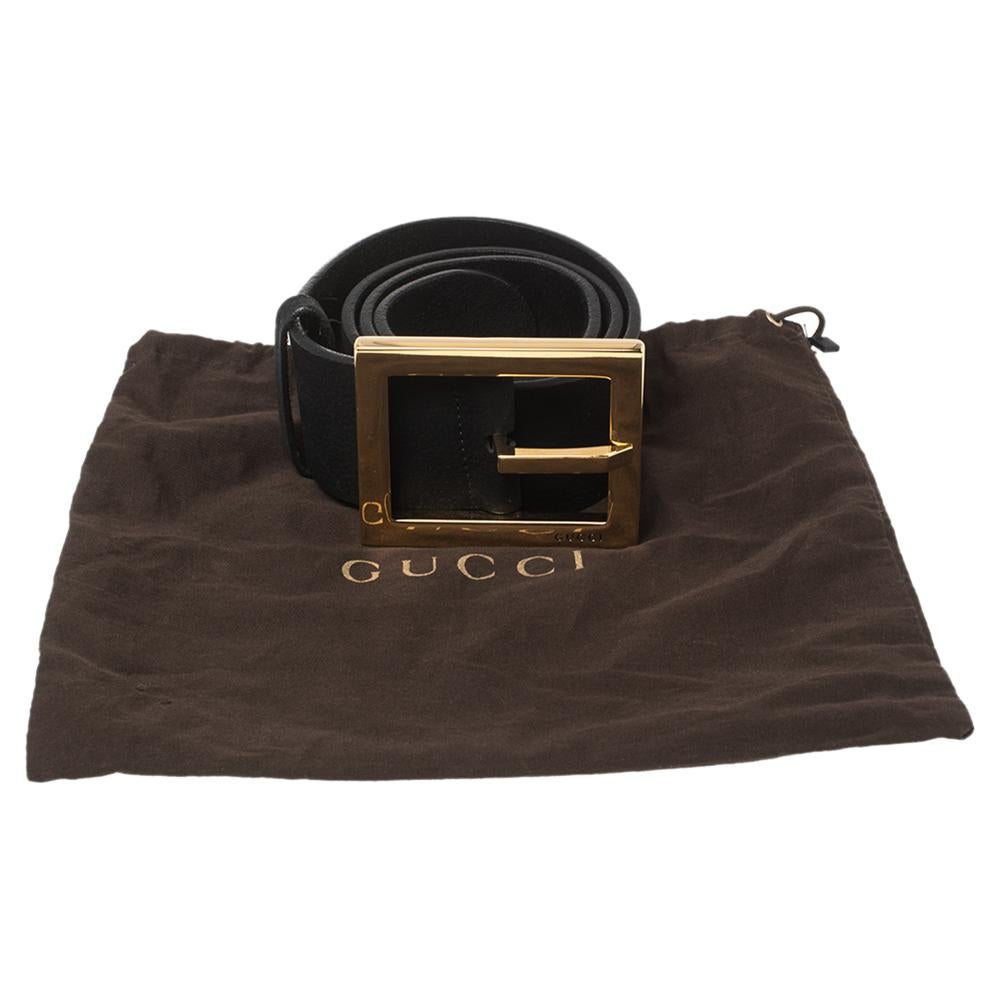 Gucci Black Leather Square Buckle Waist Belt 80CM In Good Condition In Dubai, Al Qouz 2