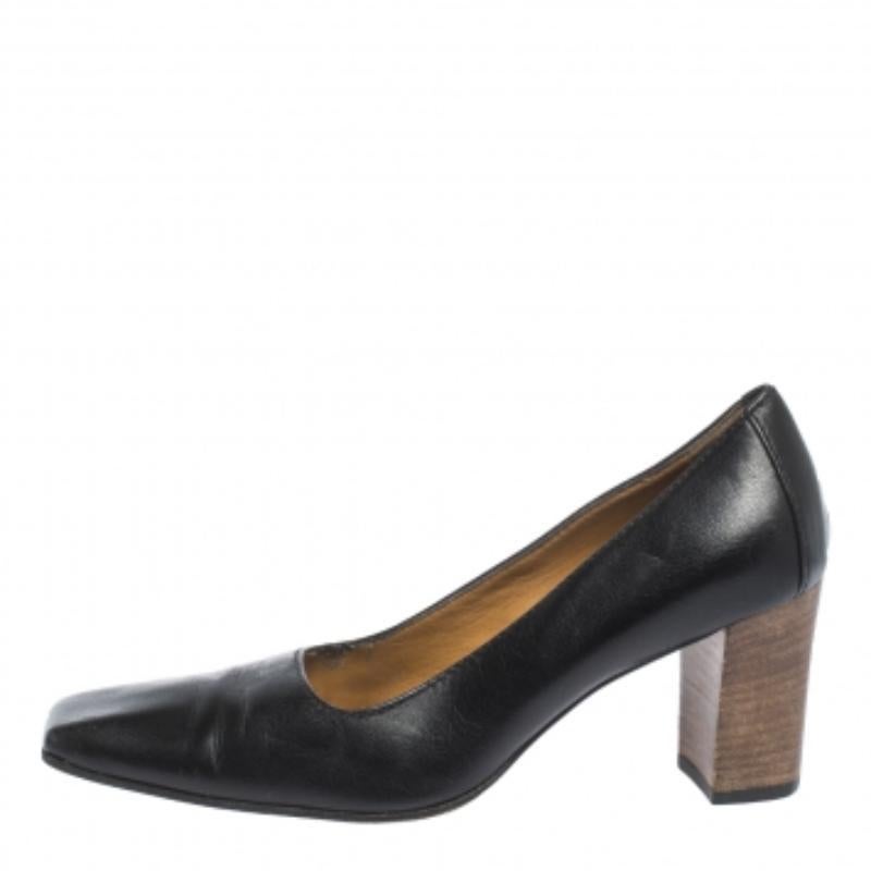 Gucci escarpins à bouts carrés en cuir noir Taille 36 en vente 2