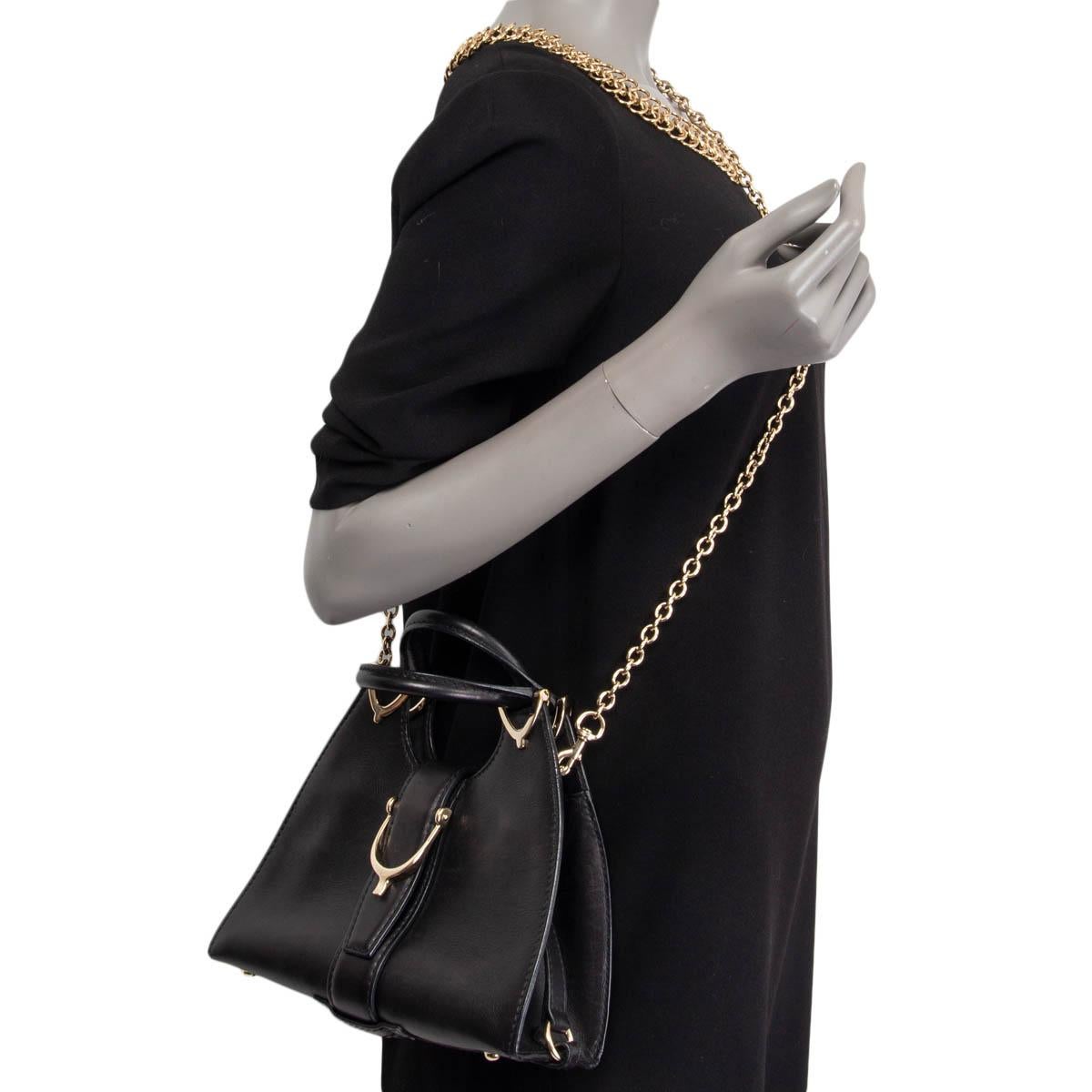 GUCCI black leather STIRRUP SMALL TOP HANDLE Shoulder Bag In Excellent Condition In Zürich, CH