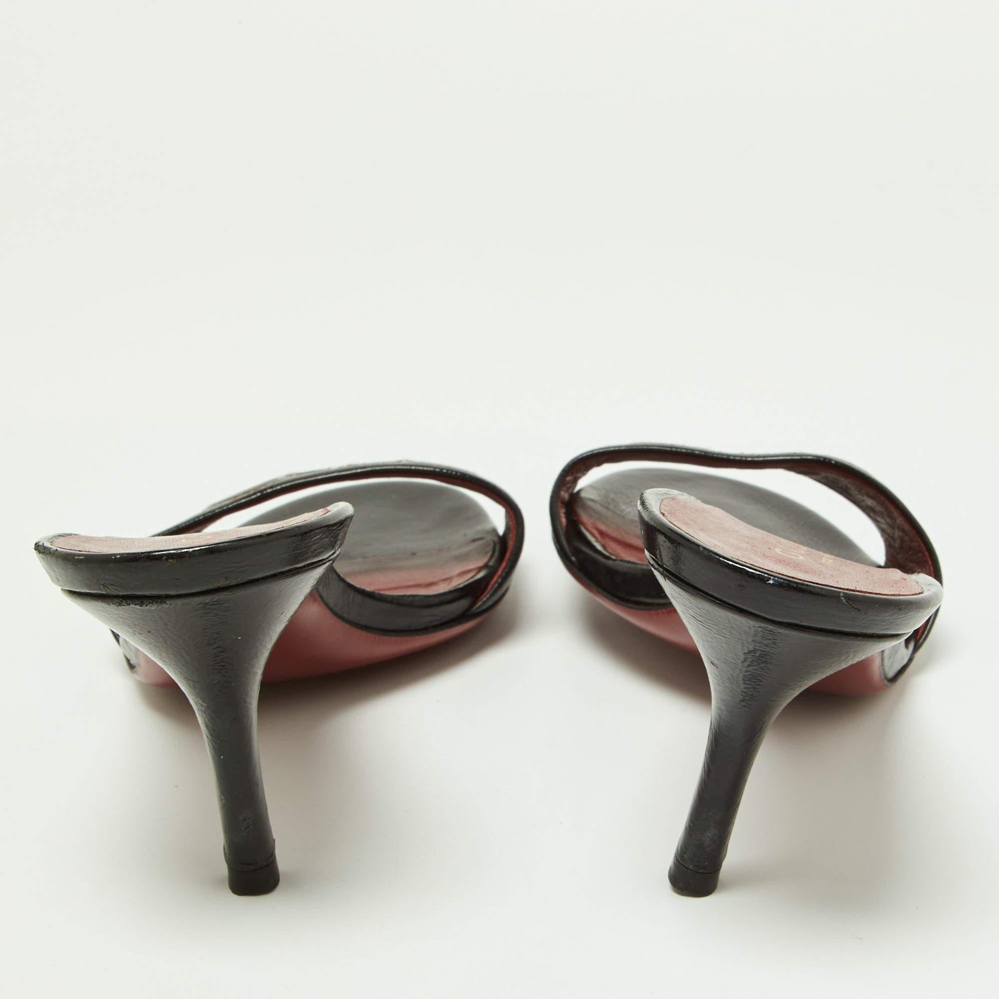 Gucci Black Leather Stitched Horsebit Slide Sandals Size 36 For Sale 4