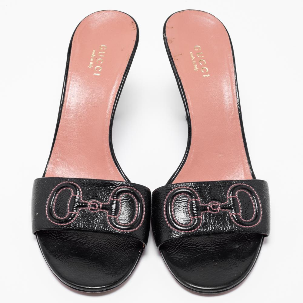 Gucci Black Leather Stitched Horsebit Slide Sandals Size 38.5 In Good Condition In Dubai, Al Qouz 2