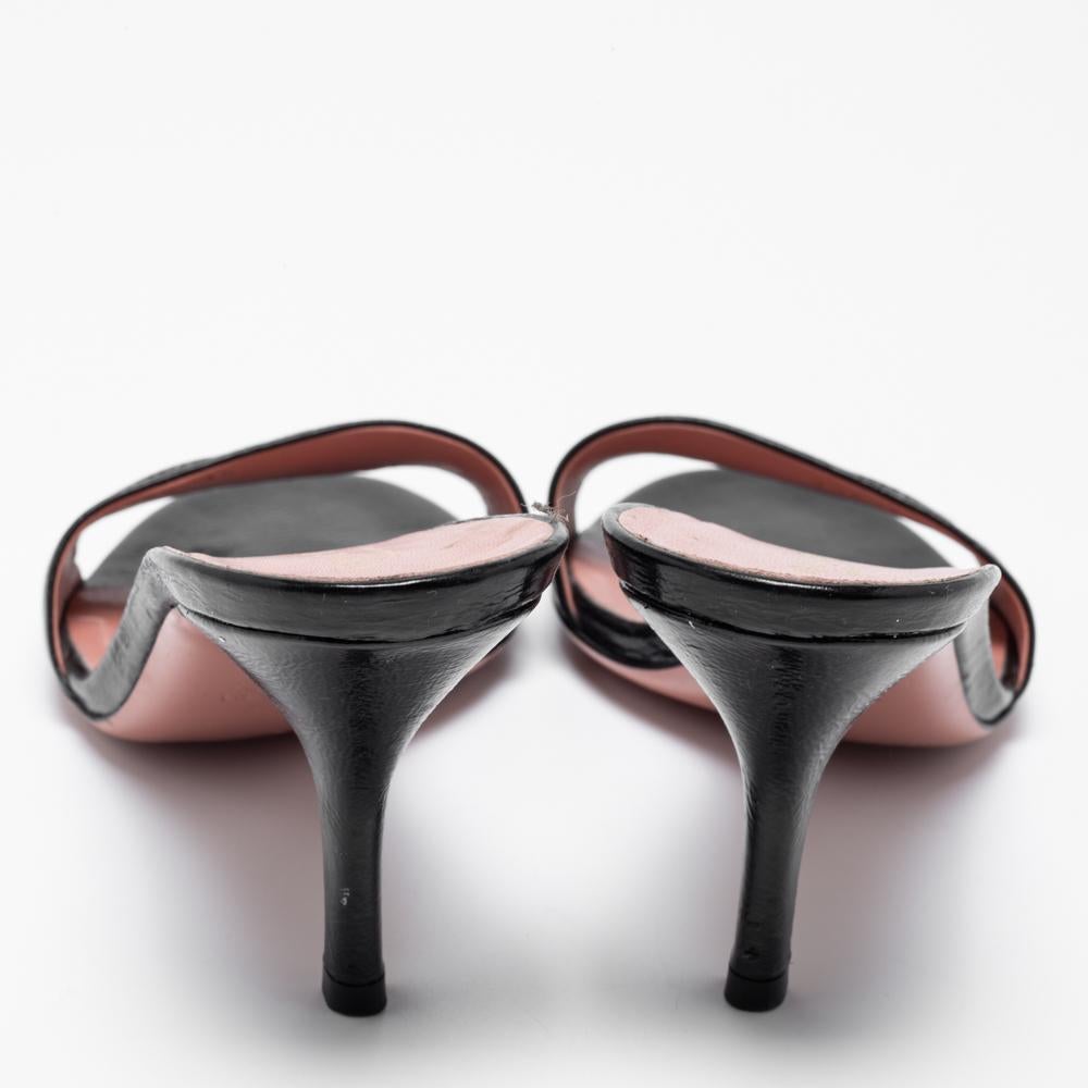 Women's Gucci Black Leather Stitched Horsebit Slide Sandals Size 38.5