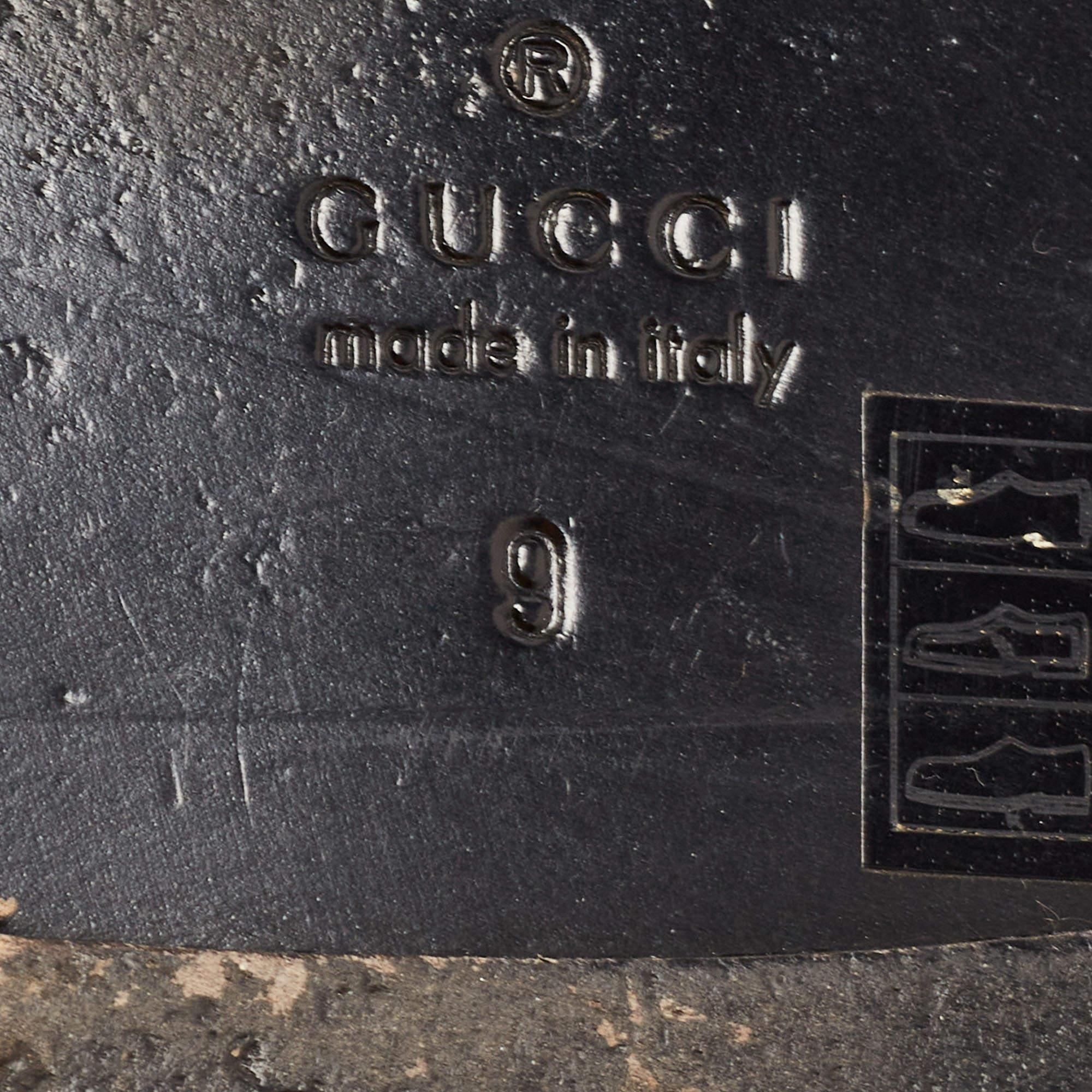 Gucci Black Leather Studded Bee Logo Slides Size 43 4