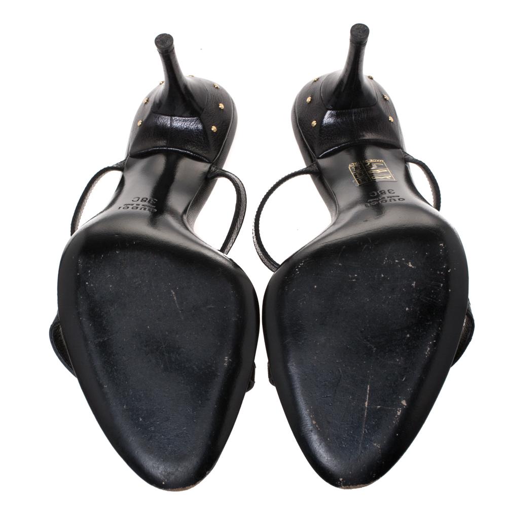 Gucci Black Leather Studded GG Interlocking Slide Sandals Size 38 In Good Condition In Dubai, Al Qouz 2