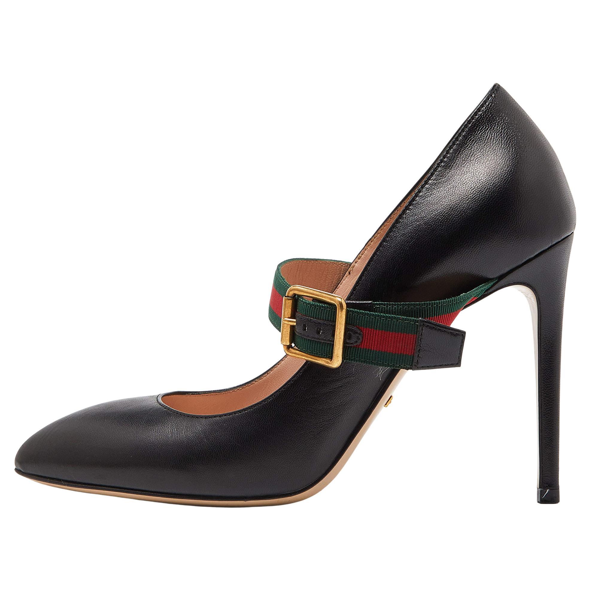 Gucci Sylvie Mary Jane Pumps aus schwarzem Leder Größe 38.5 im Angebot