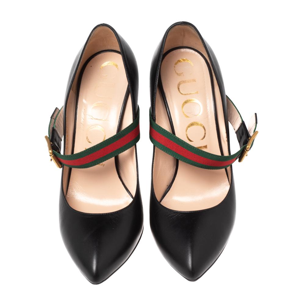 The elegance of these Gucci pumps is unmatchable and can add a sophisticated appeal to your overall look. Crafted from white leather in an almond-toe silhouette, these Sylvie pumps are adorned with buckled straps on the vamps featuring the label's