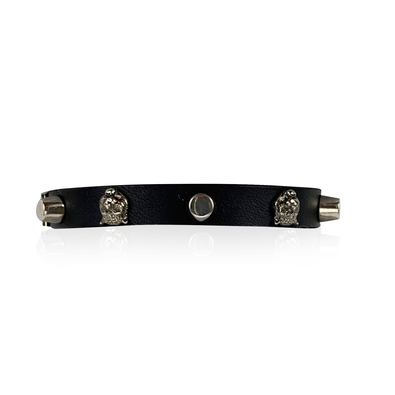 Gucci Black Leather Tiger Head Studded Bracelet Never Worn 1