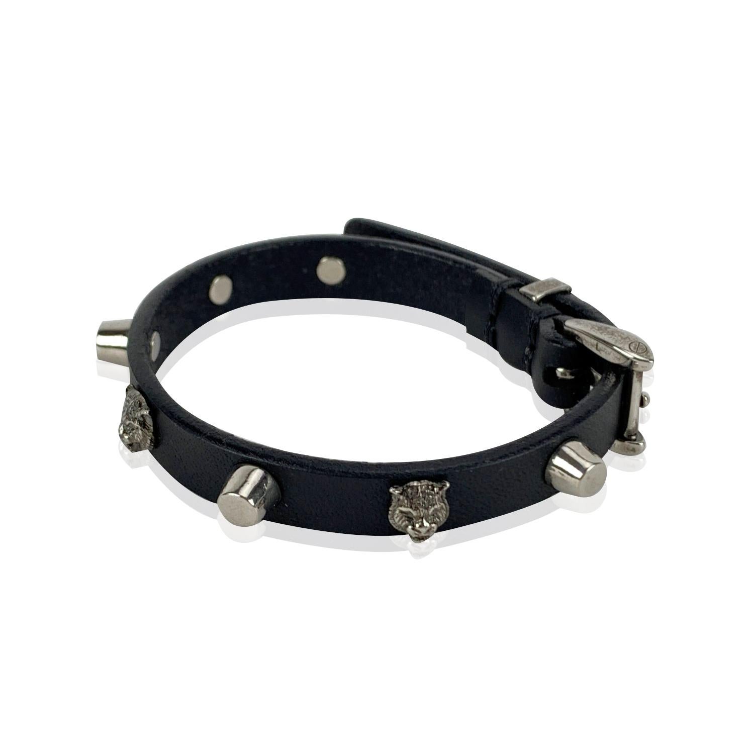 Gucci Black Leather Tiger Head Studded Bracelet Never Worn 3