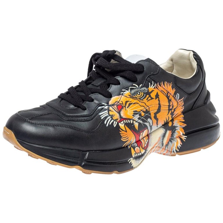 Gucci Black Leather Tiger Rhyton Sneakers Size 44.5 at 1stDibs