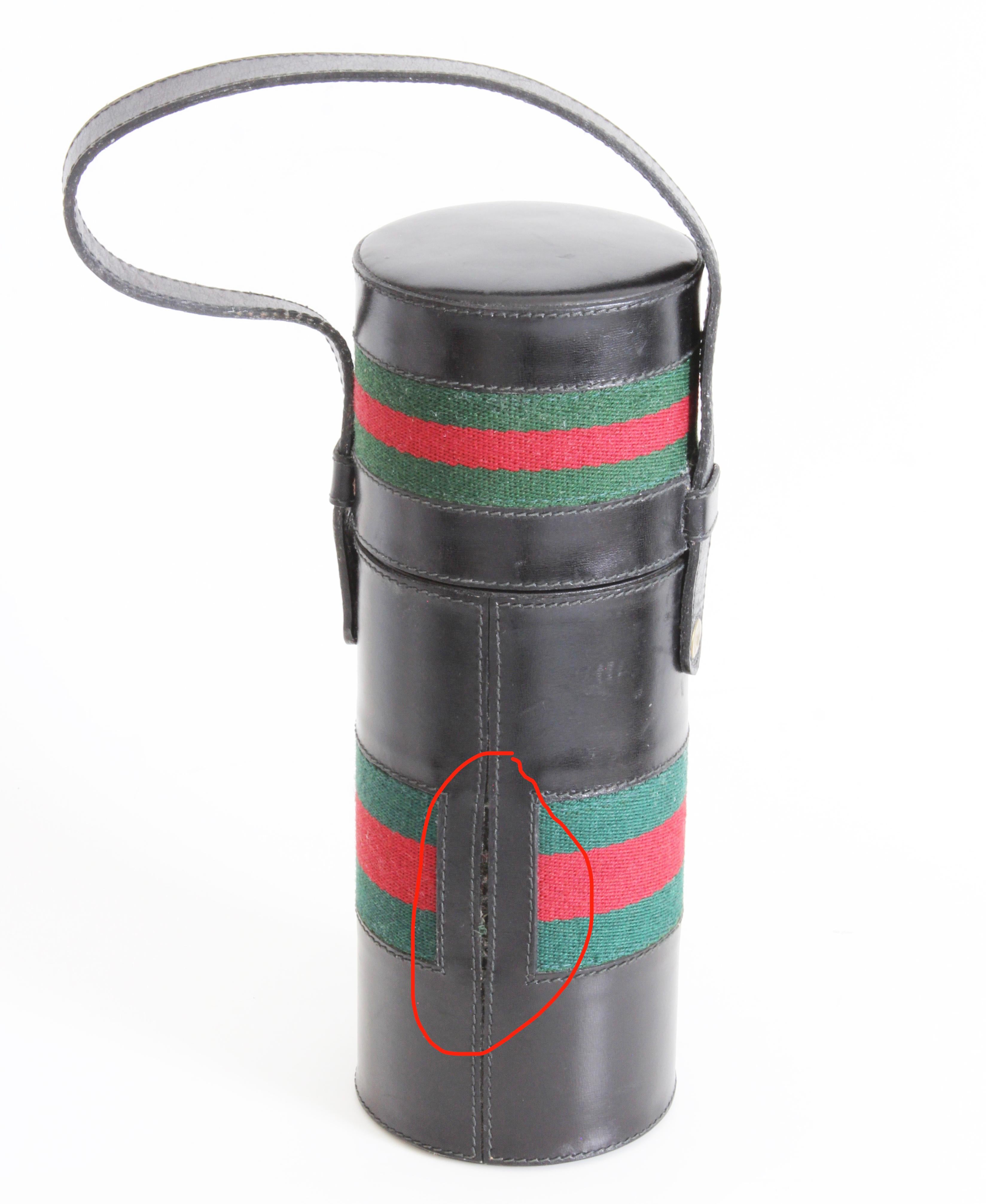 Gucci Schwarze Leder-Tragetasche mit Reißverschlussflasche Rot Grün Webbing Barware 70er Jahre im Angebot 10