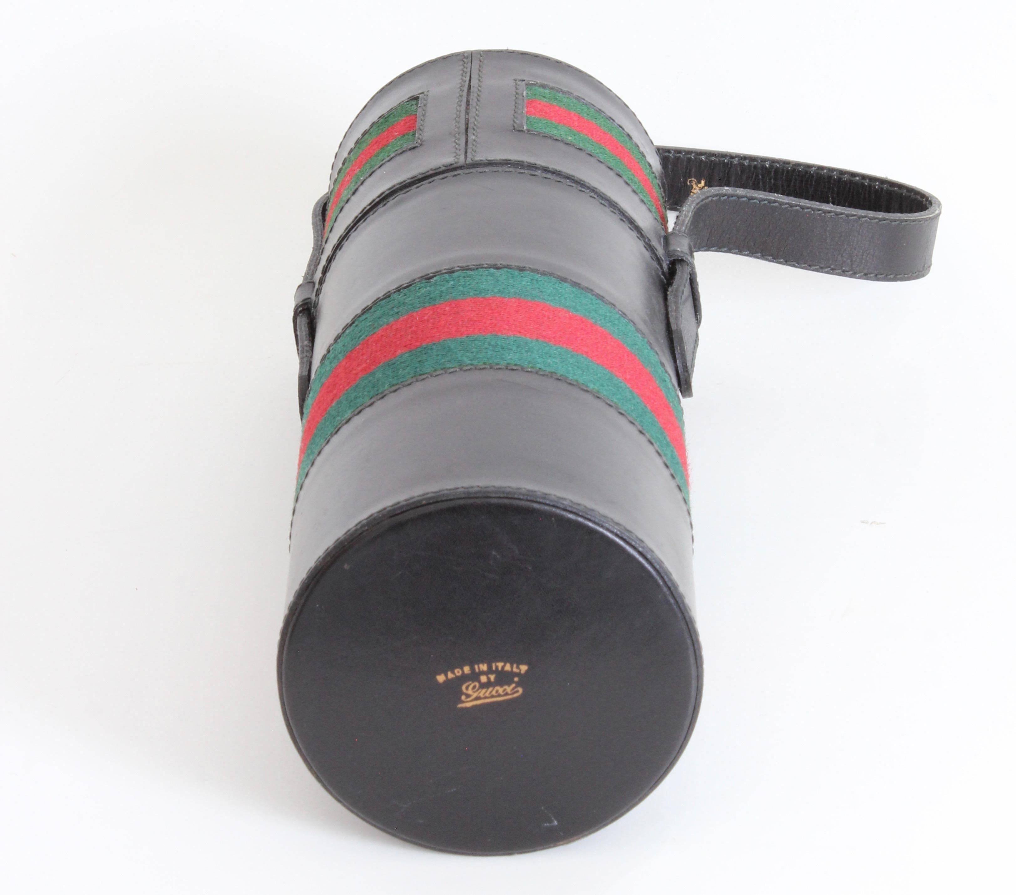 Gucci Schwarze Leder-Tragetasche mit Reißverschlussflasche Rot Grün Webbing Barware 70er Jahre im Angebot 3