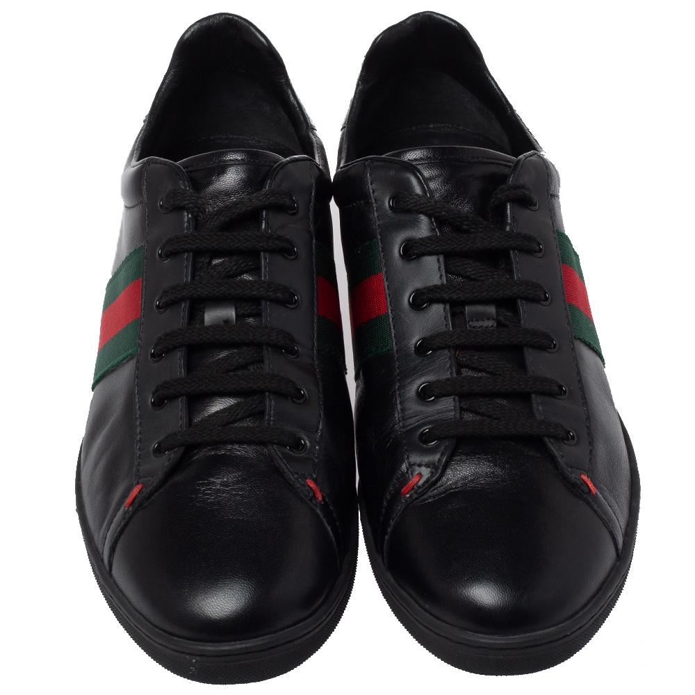 Gucci Black Leather Web Ace Low Top Sneaker Size 39 In Good Condition In Dubai, Al Qouz 2