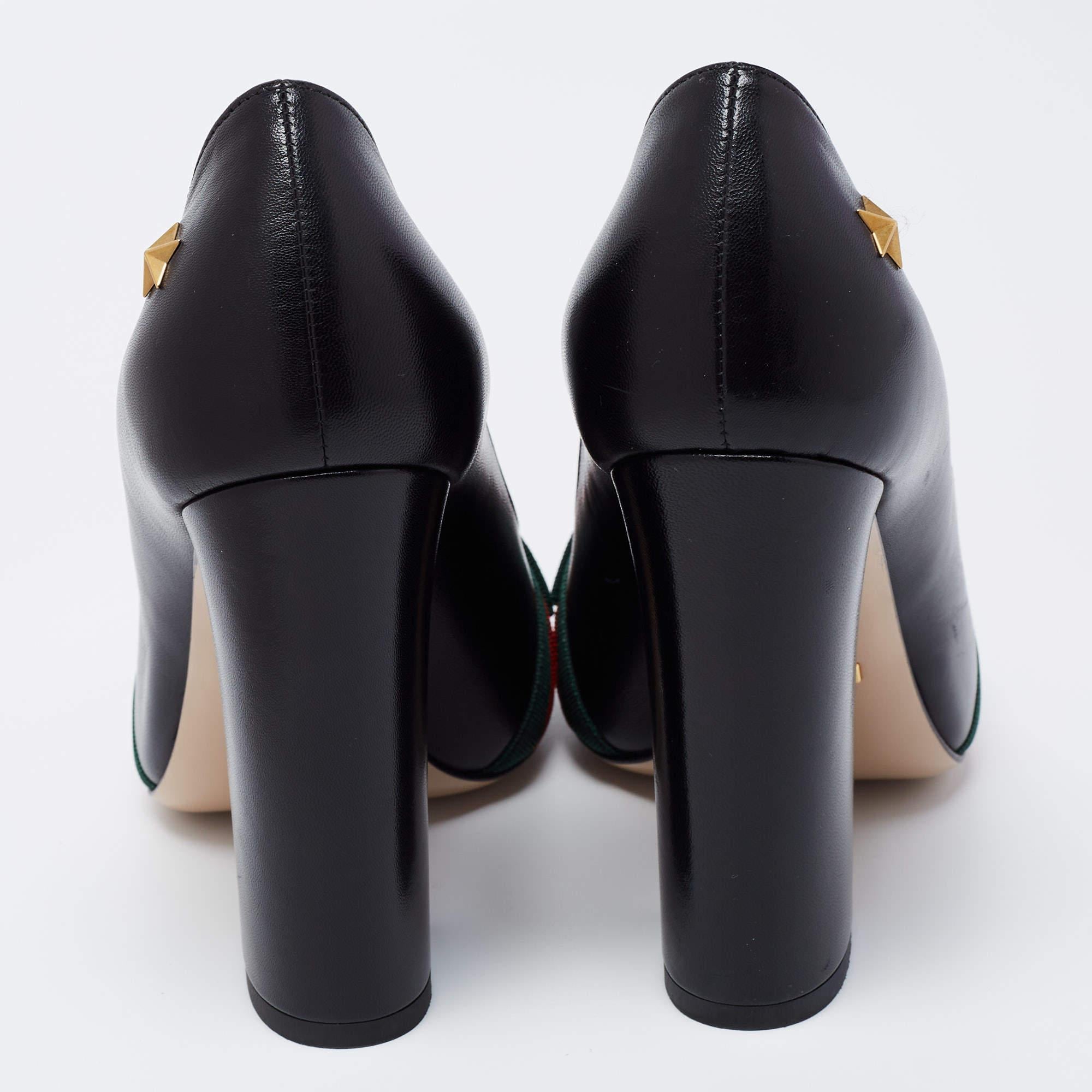 These curvaceous pumps will add immense style to your look. Crafted from luxurious material, they feature well-lined insoles that offer endless comfort.

Includes: Original Dustbag