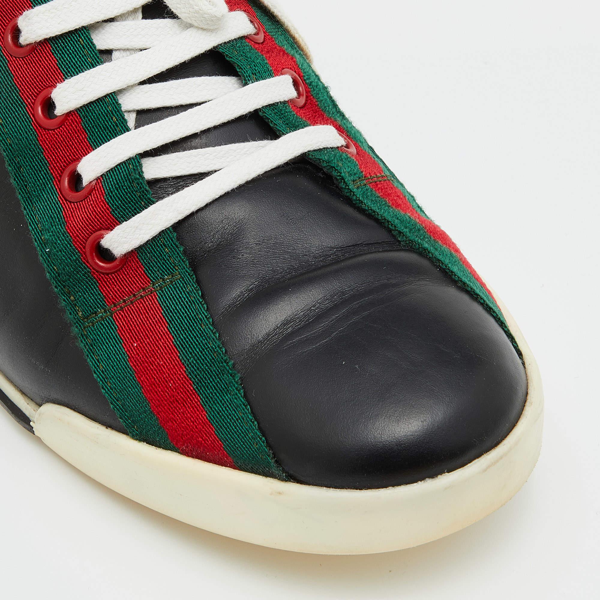 Gucci Black Leather Web Detail Low Top Sneakers Size 43 In Good Condition In Dubai, Al Qouz 2